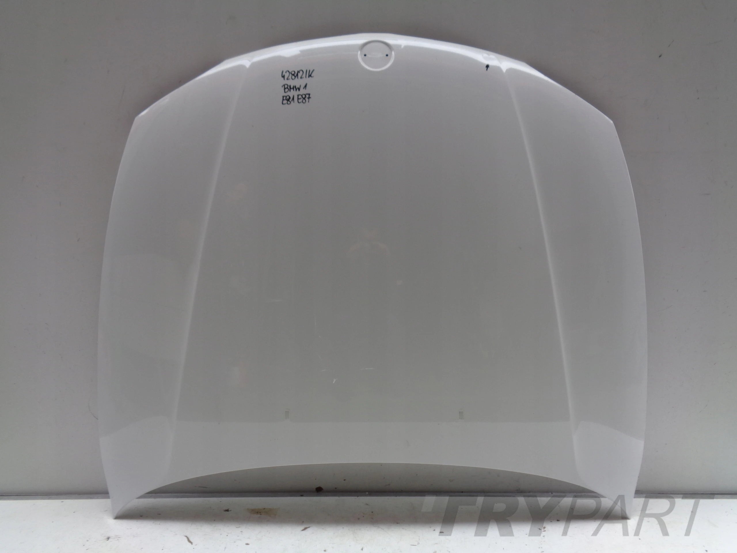 BMW 1 E81 E82 E87 E88 ENGINE HOOD BONNET NO. 42812