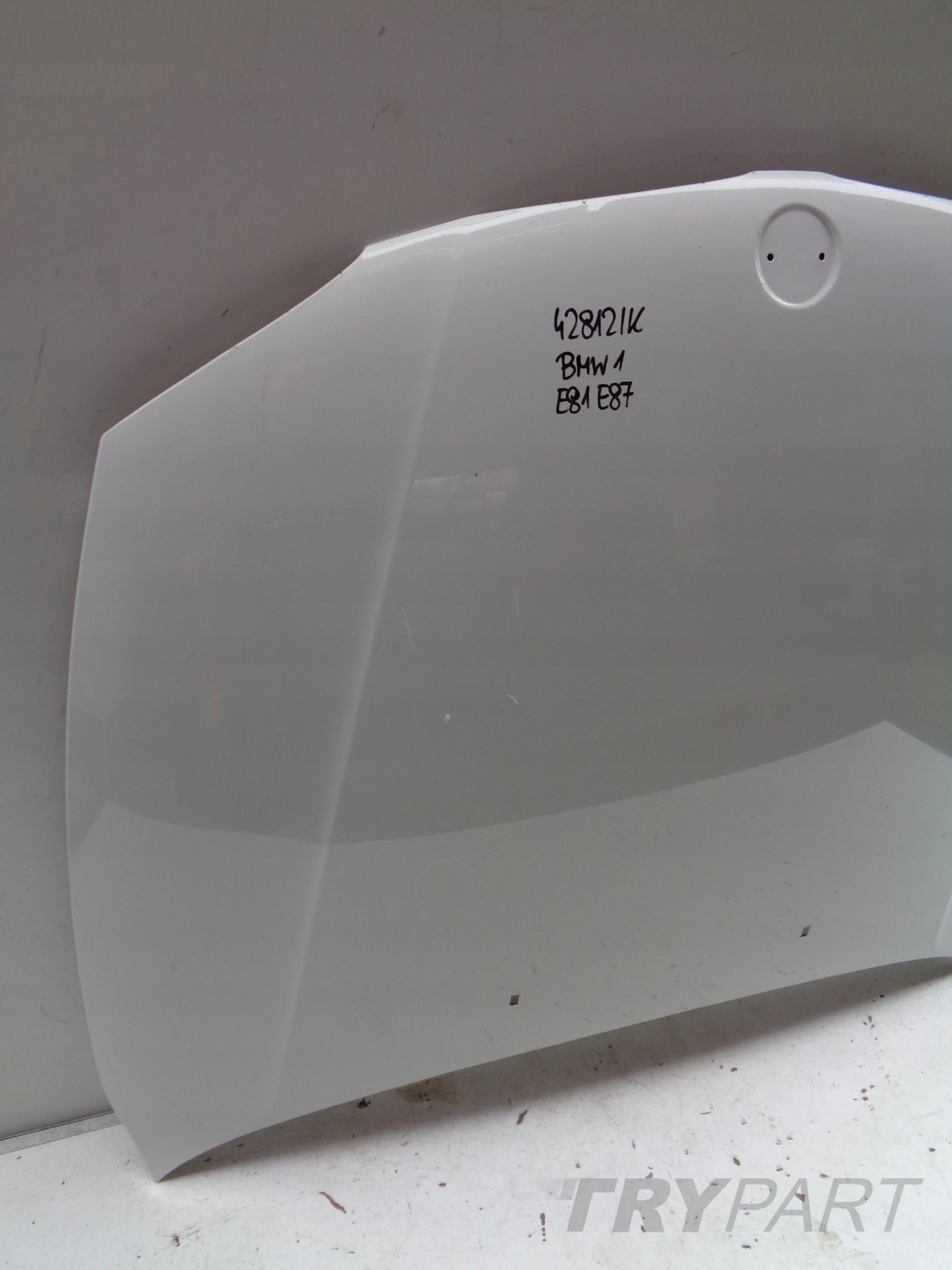 BMW 1 E81 E82 E87 E88 ENGINE HOOD BONNET NO. 42812