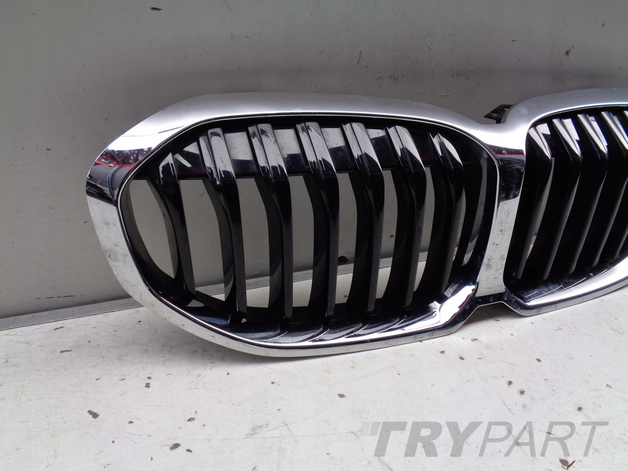 BMW 1 F40 19- Grille Trim