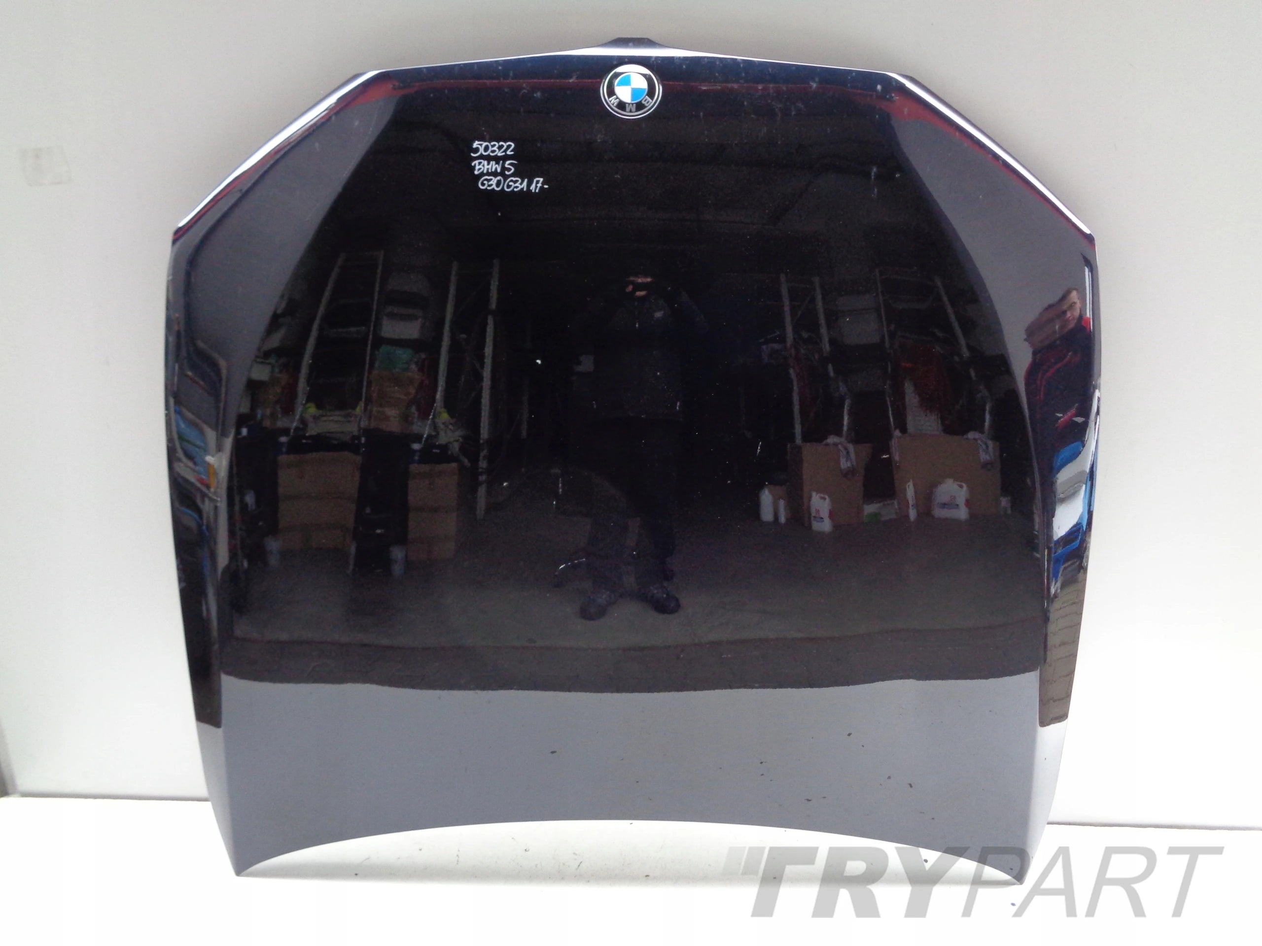 BMW 5 G30 G31 17- ENGINE HOOD COVER NO. 50322