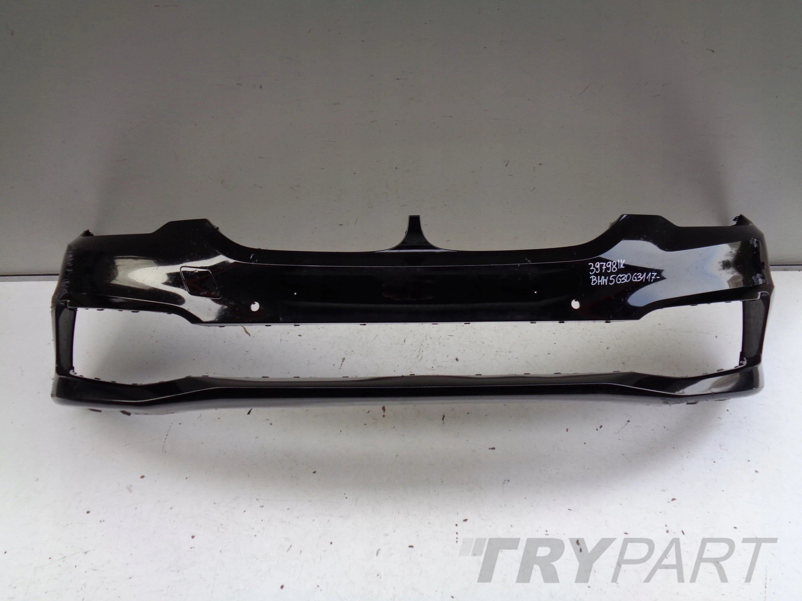 BMW 5 G30 G31 17- FRONT BUMPER NO. 39798