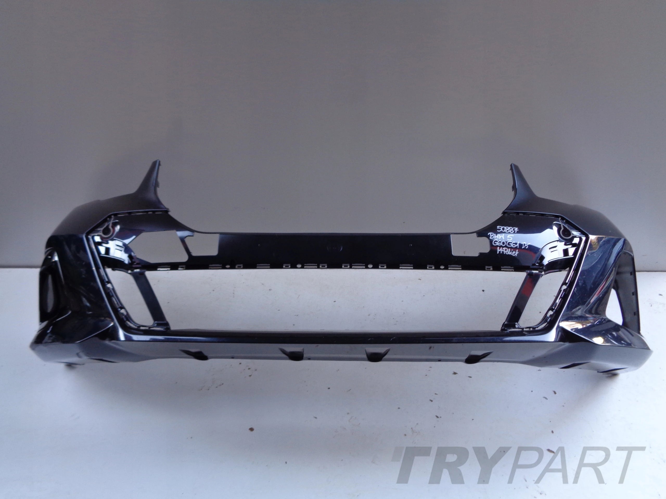 BMW 5 G60 G61 23- M-PAKET FRONT BUMPER NO. 50887