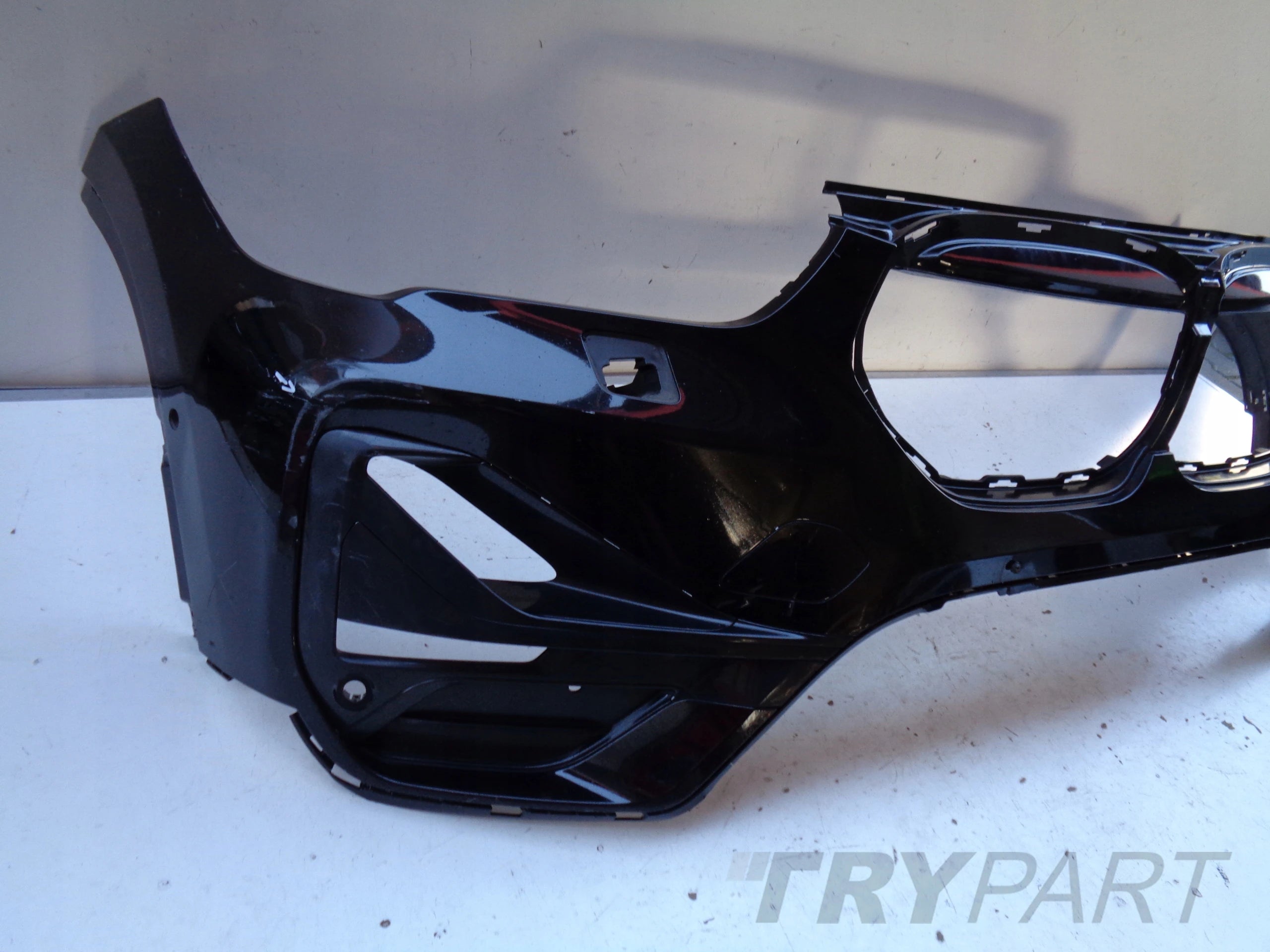 BMW X1 F48 Front Bumper 19- Facelift No. 43837