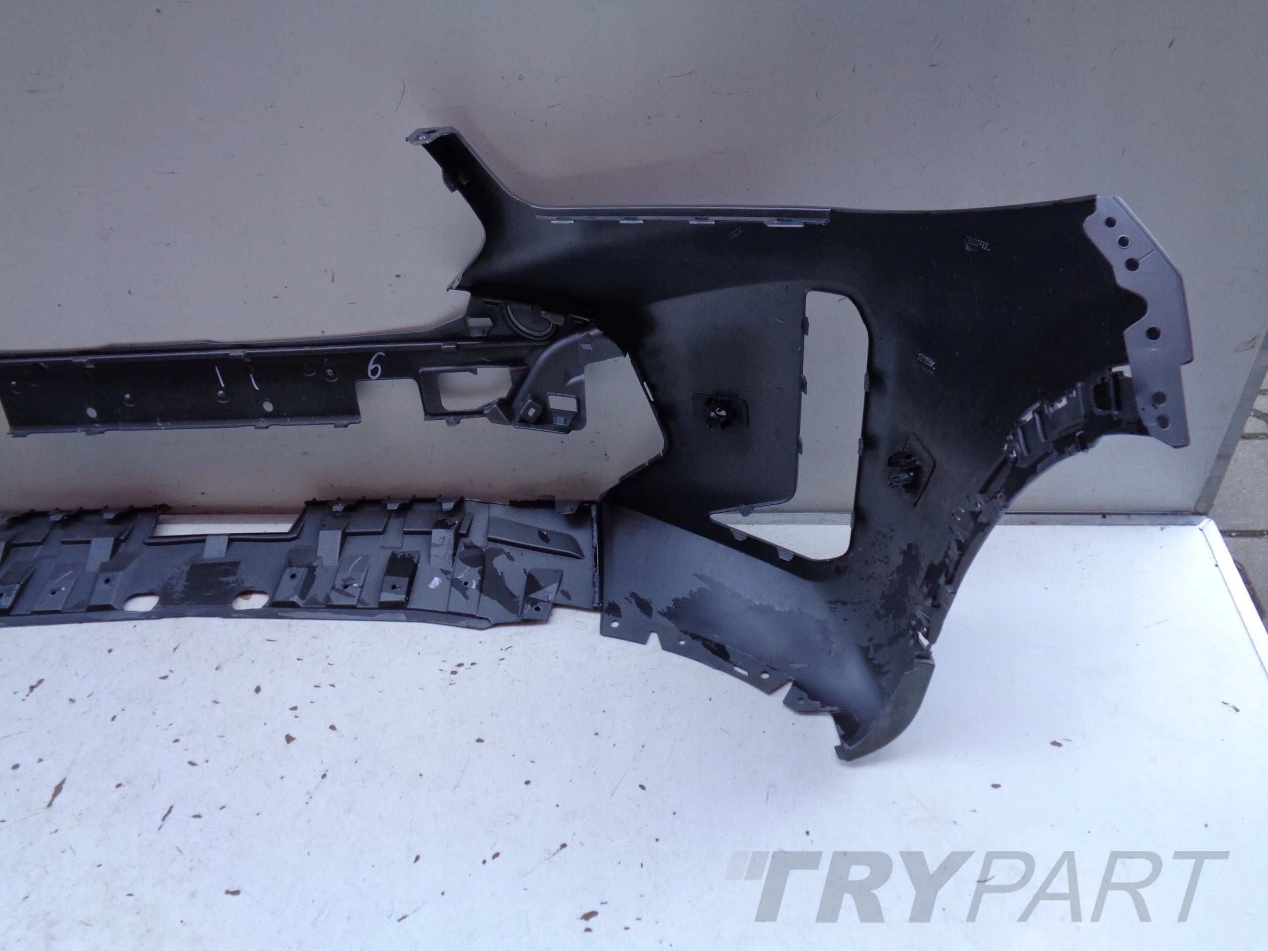 BMW X6 G06 M-PACKET LIFT FRONT BUMPER NO. 45334