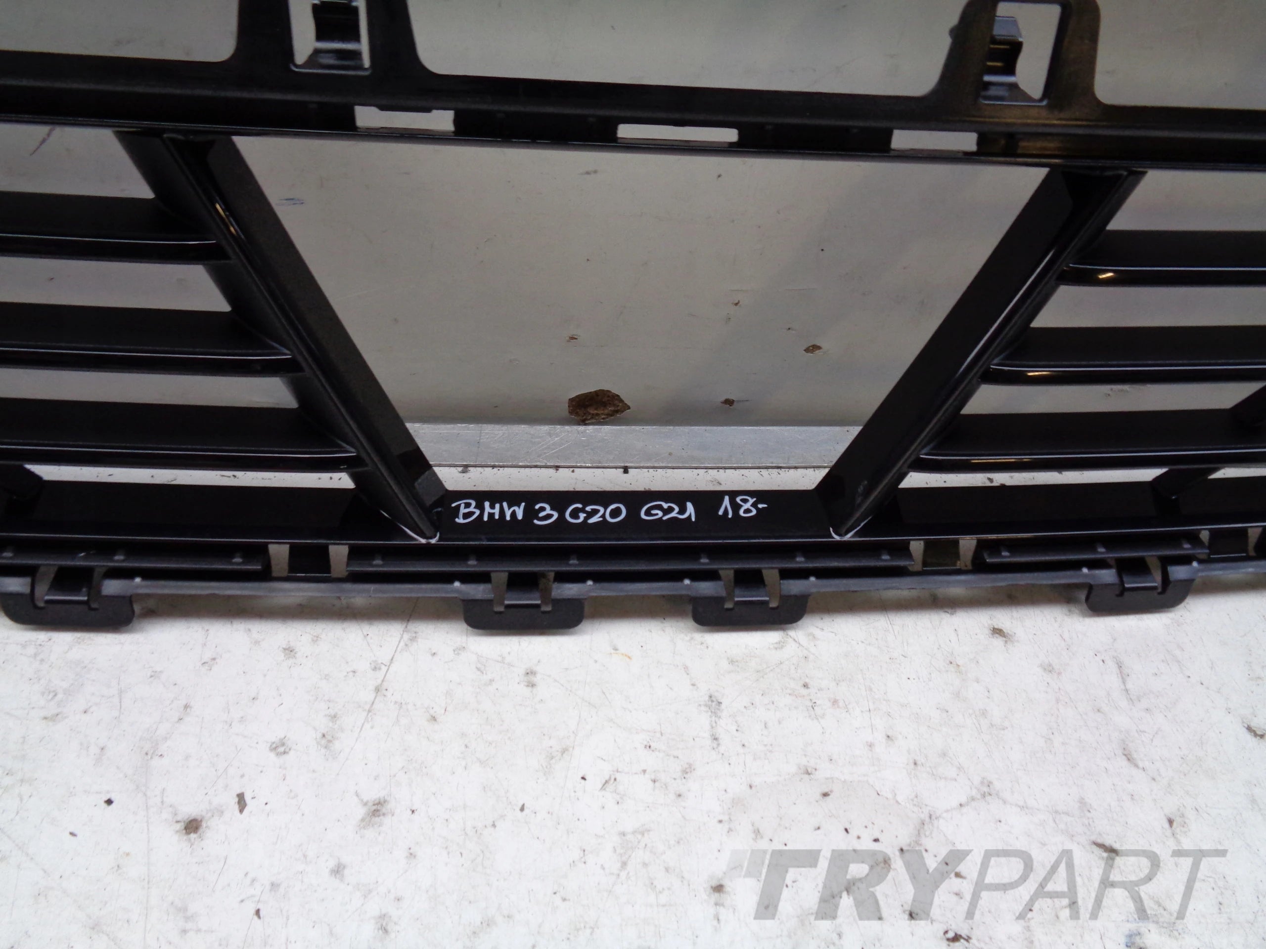 BUMPER GRILLE BMW 3 G20 G21 18-