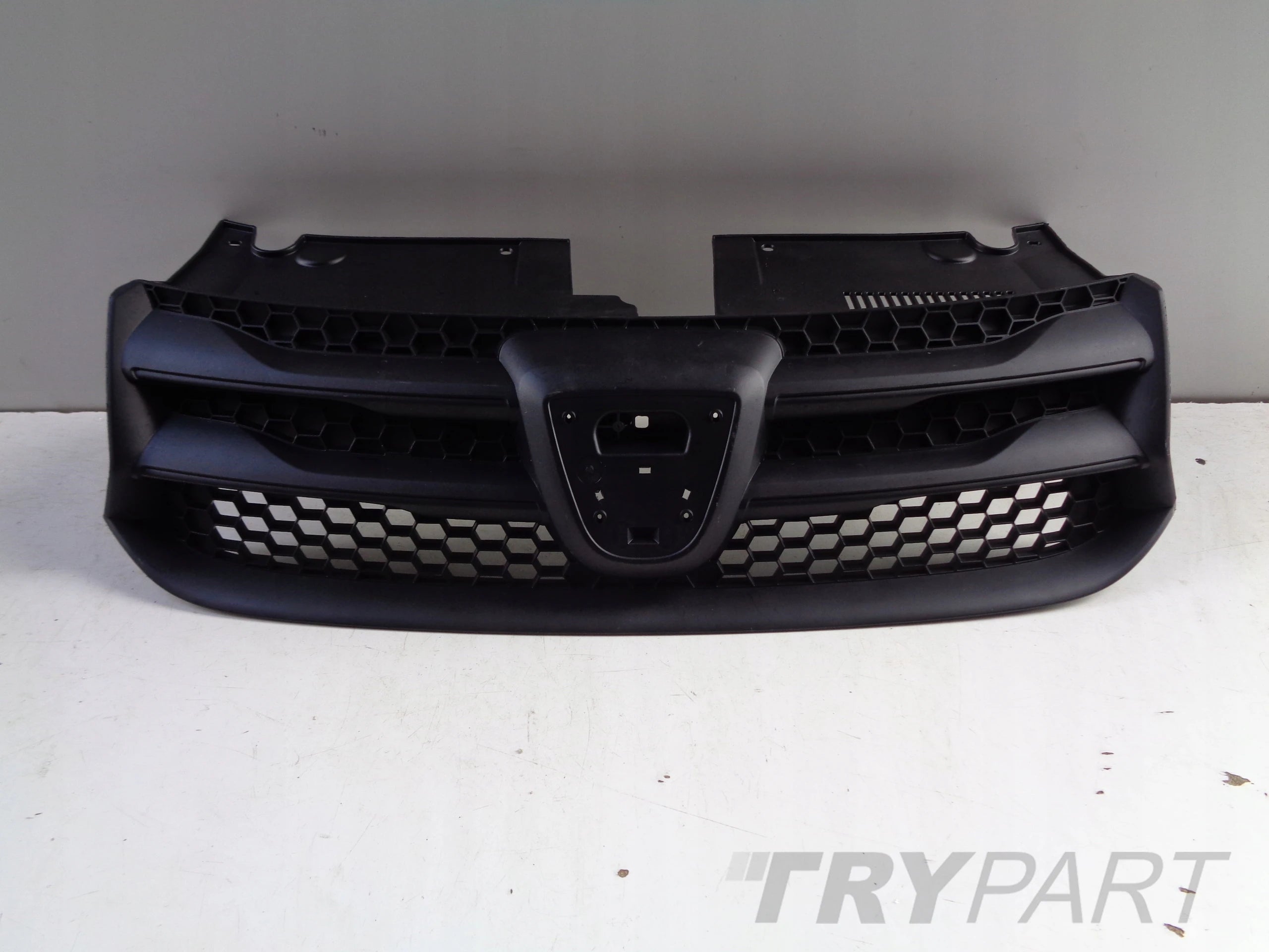 DACIA SANDERO II LOGAN 12-16 Radiator Grille