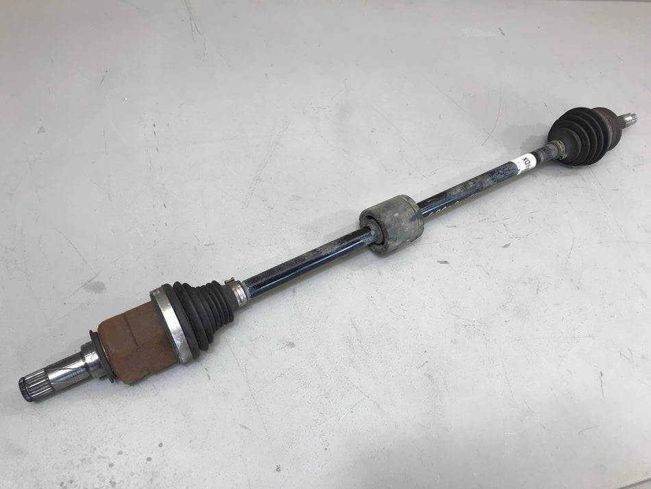 Opel / Vauxhall Corsa E 2016 1.2 Petrol Front Right Driveshaft 6083818 ( Used )