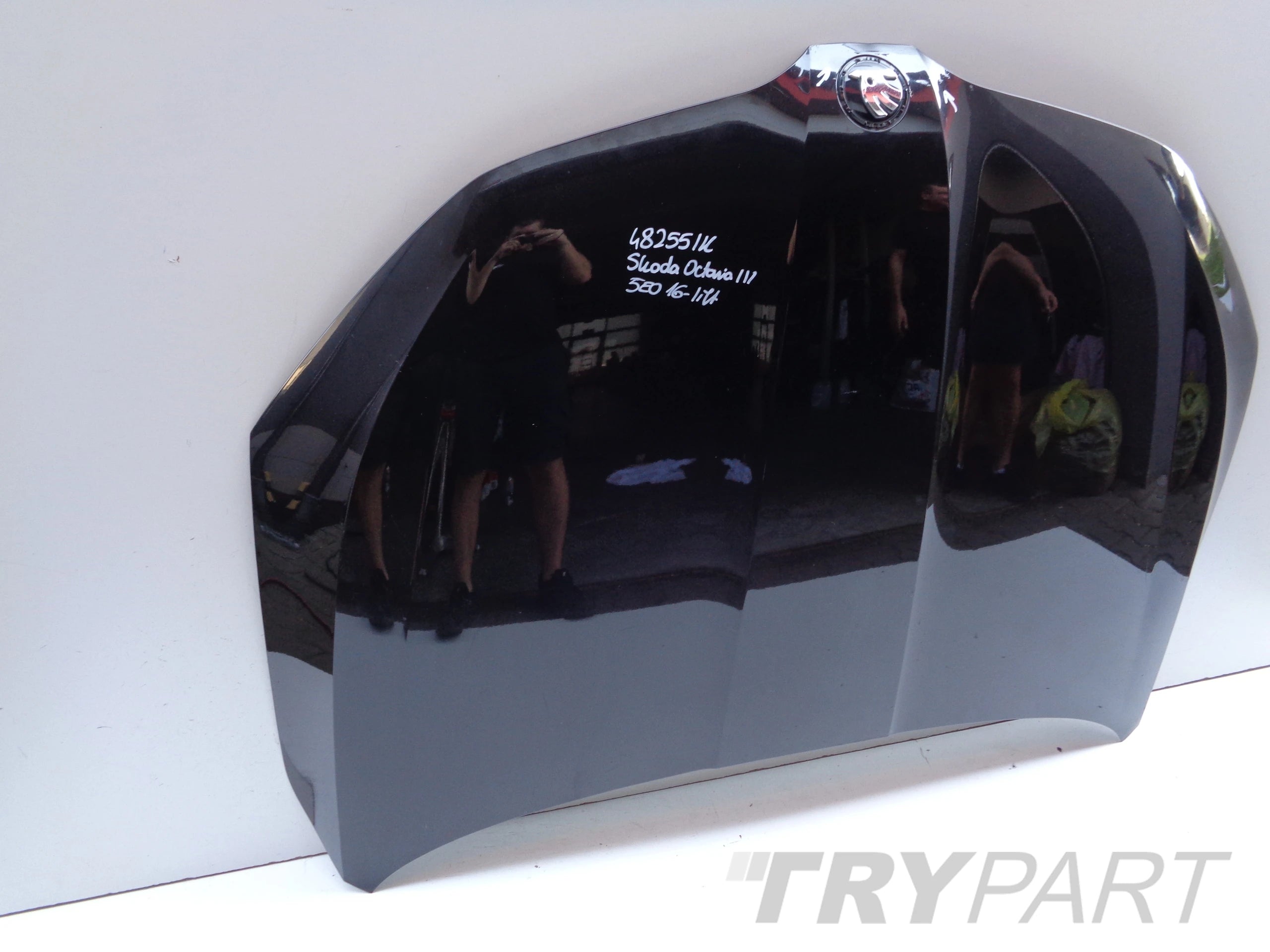 ENGINE HOOD SKODA OCTAVIA III 3 5E 5E0 16- FACELIFT NO. 48255