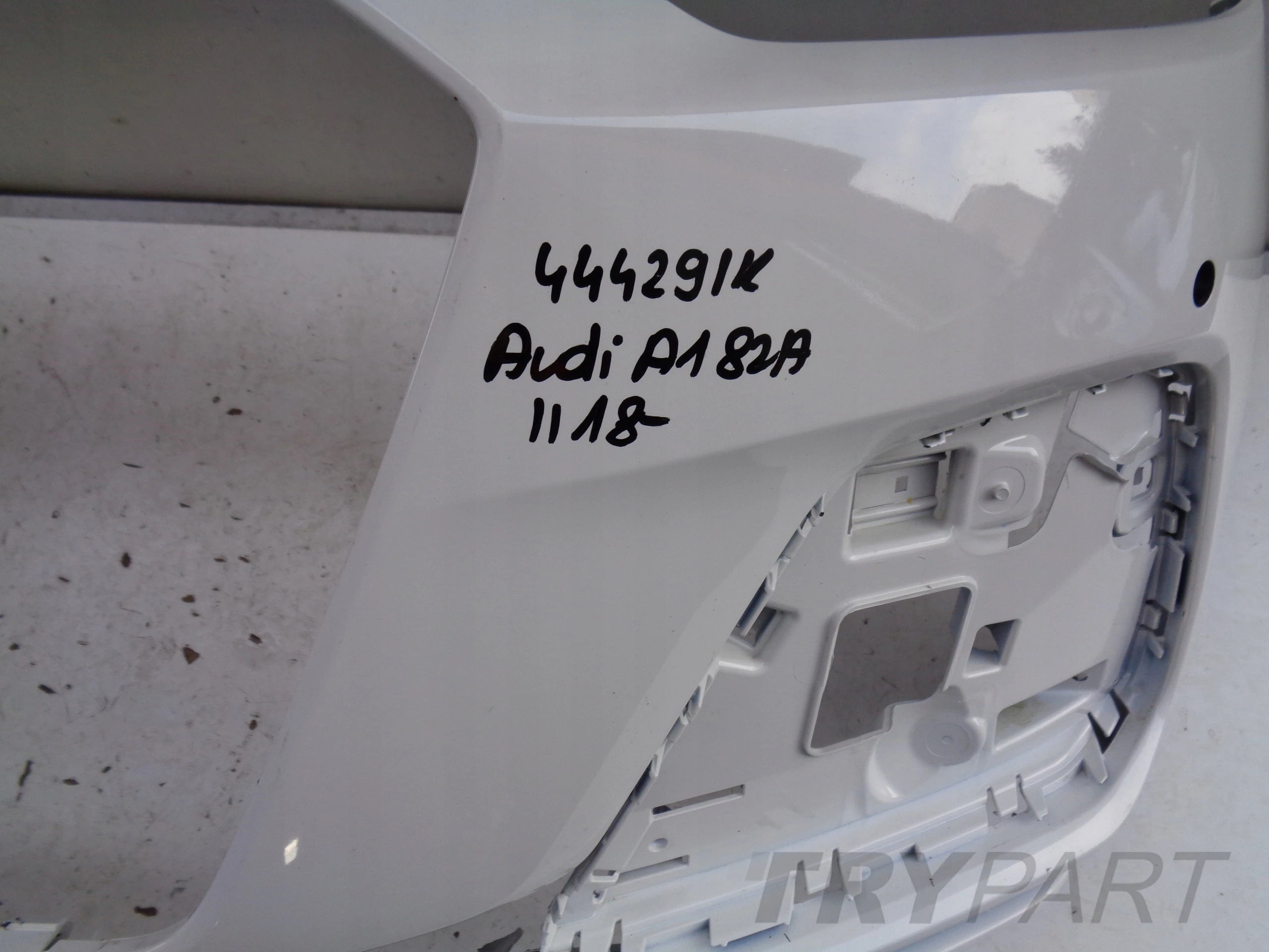 FRONT BUMPER AUDI A1 II 82A 18- NO. 44429