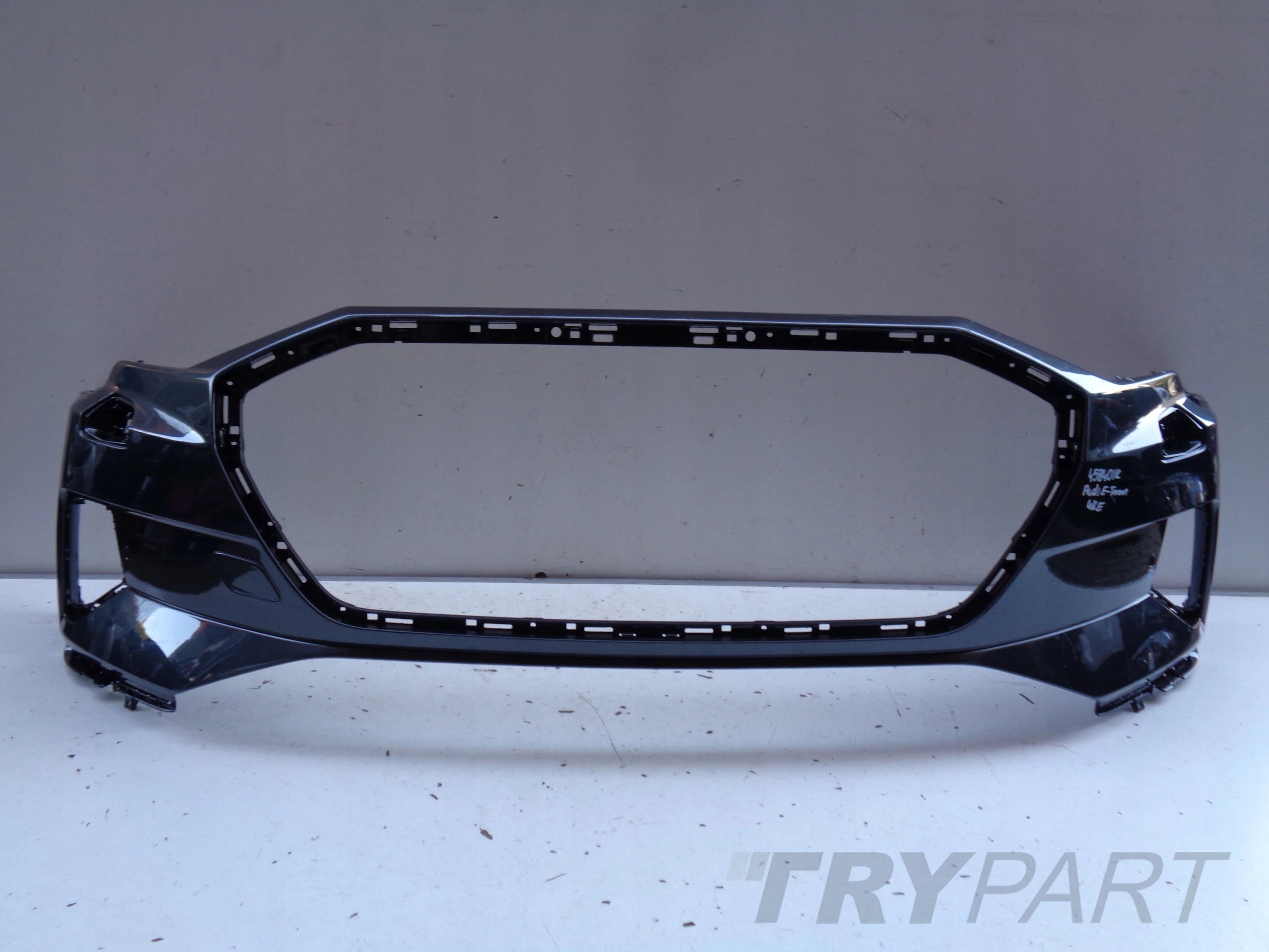FRONT BUMPER AUDI E-TRON 4KE NO. 45840