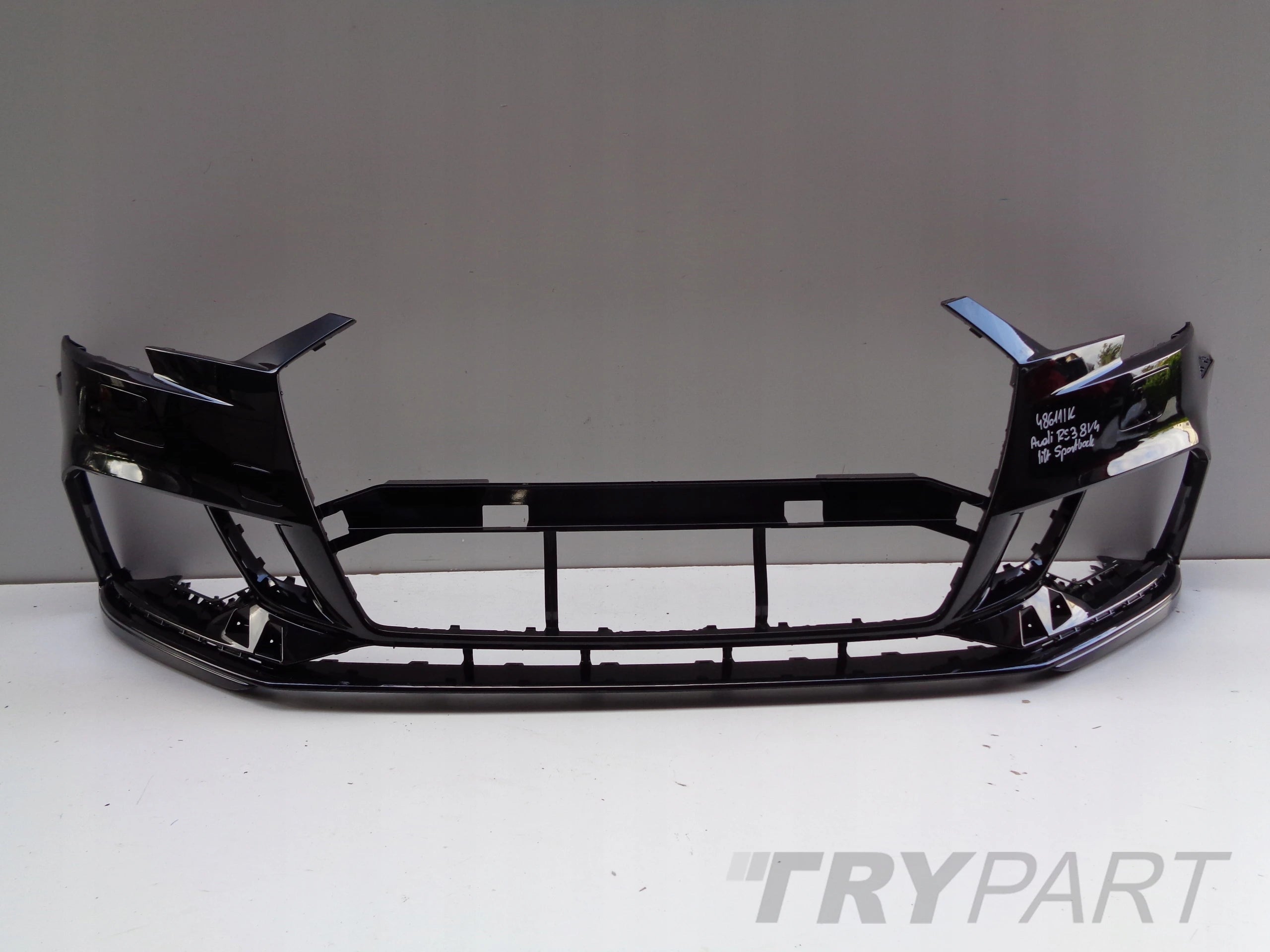 FRONT BUMPER AUDI RS3 8V 8V0 8V4 SPORTBACK LIFT NO. 48611