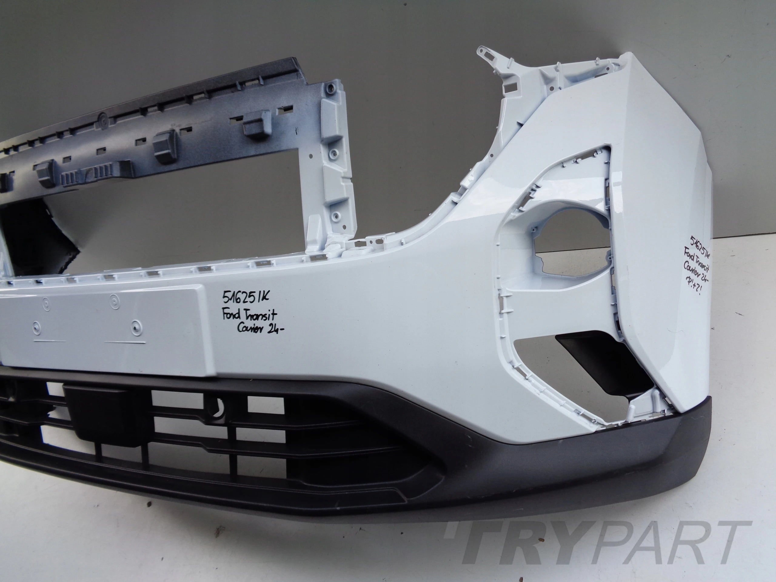 FRONT BUMPER FORD TRANSIT COURIER 24- NO. 51625