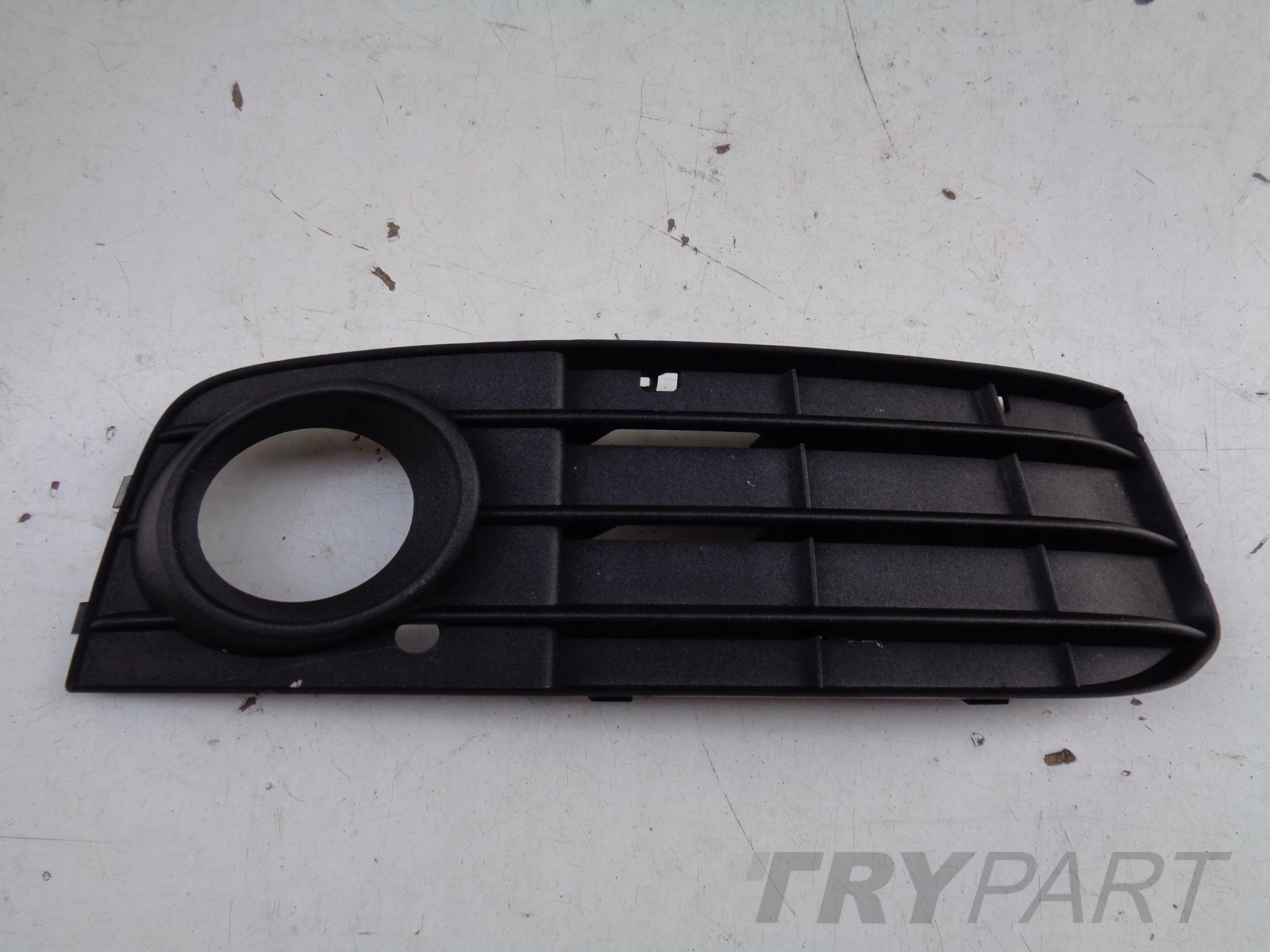 FRONT BUMPER GRILLE RIGHT AUDI A4 B8 8K 8K0 07-11