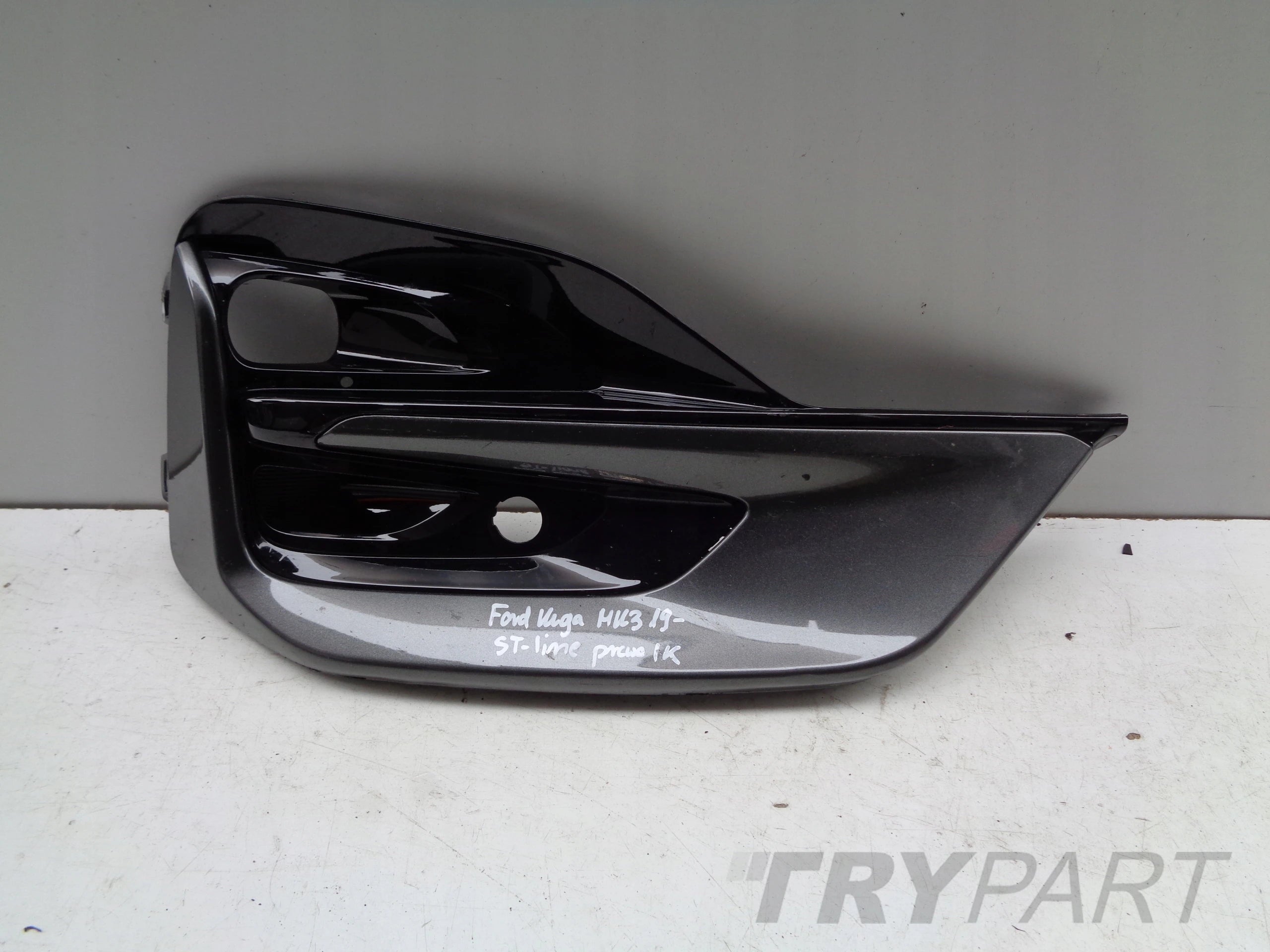 FRONT BUMPER GRILLE RIGHT FORD KUGA MK3 19- ST-LINE