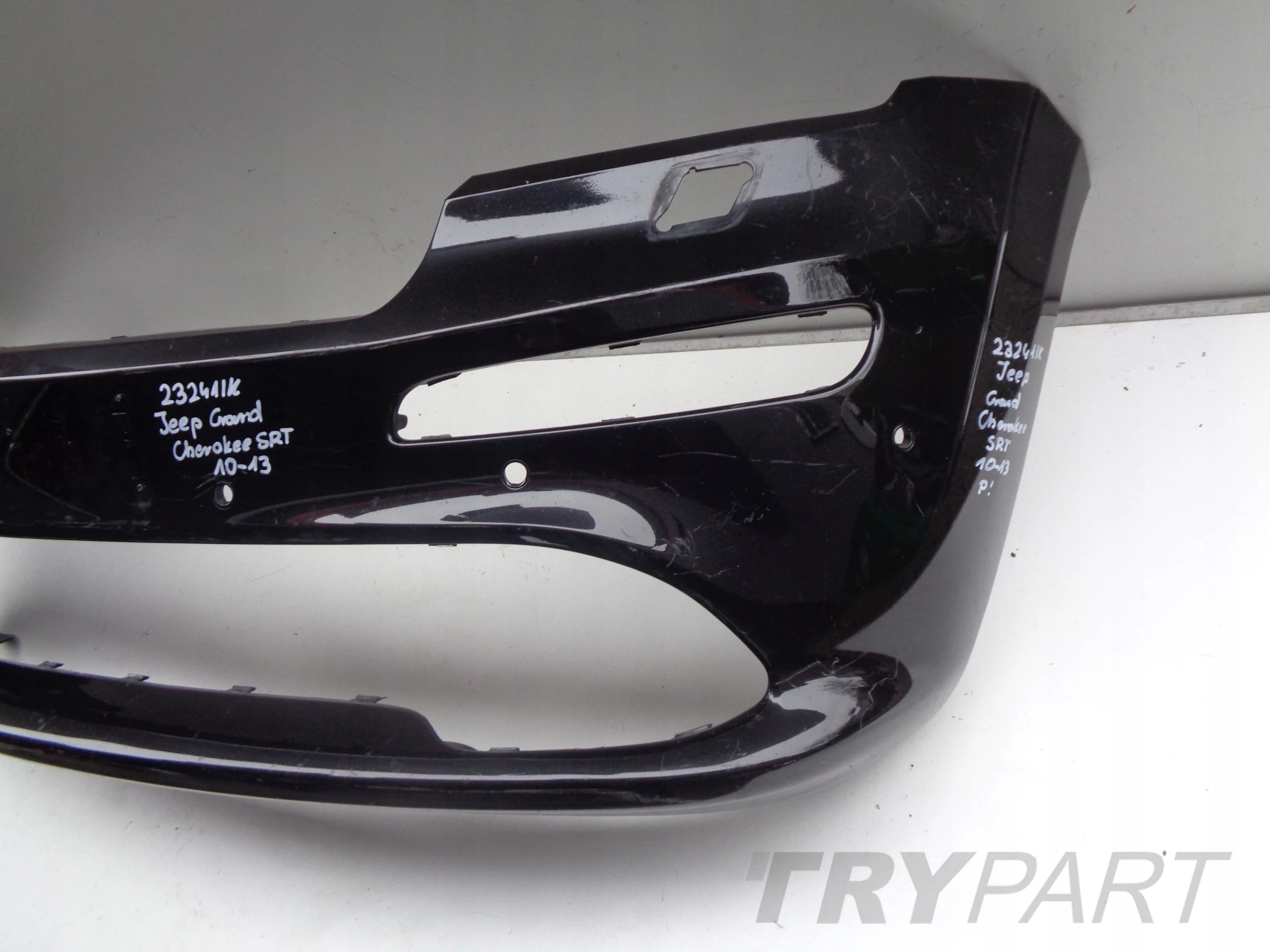 FRONT BUMPER JEEP GRAND CHEROKEE SRT 10-13