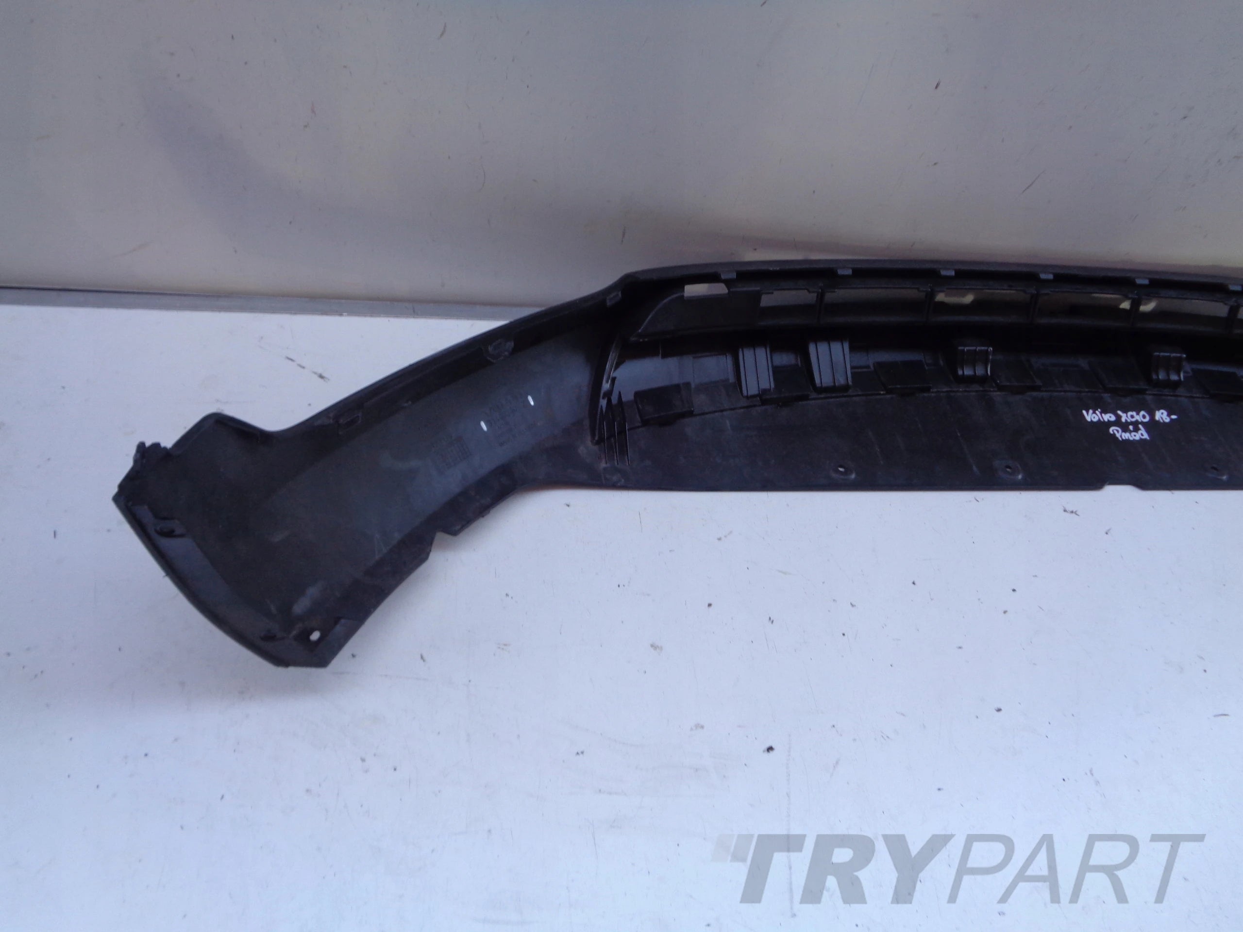 FRONT BUMPER LIP FOR VOLVO XC40 18-