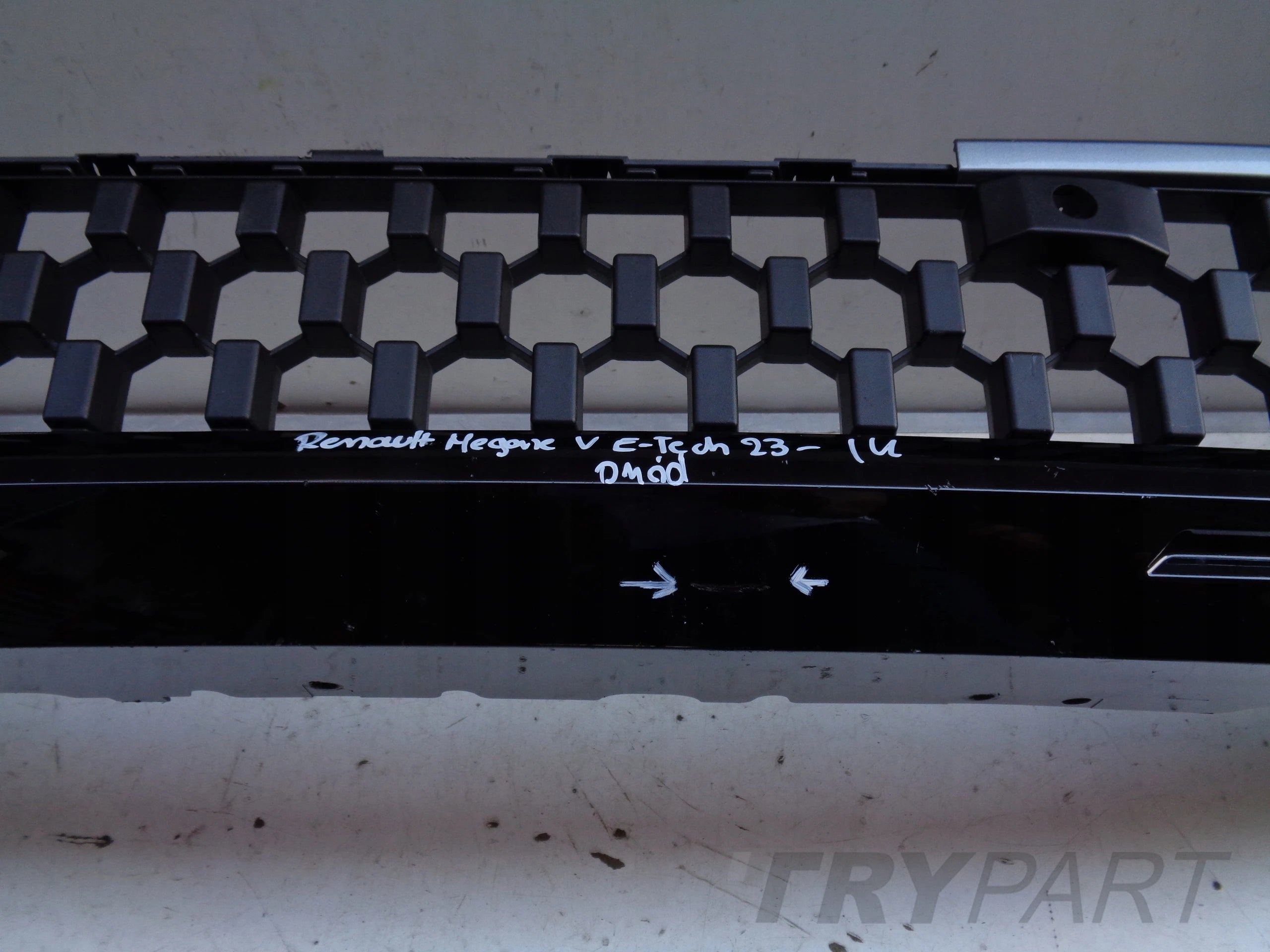 FRONT BUMPER LIP RENAULT MEGANE V E-TECH 23-