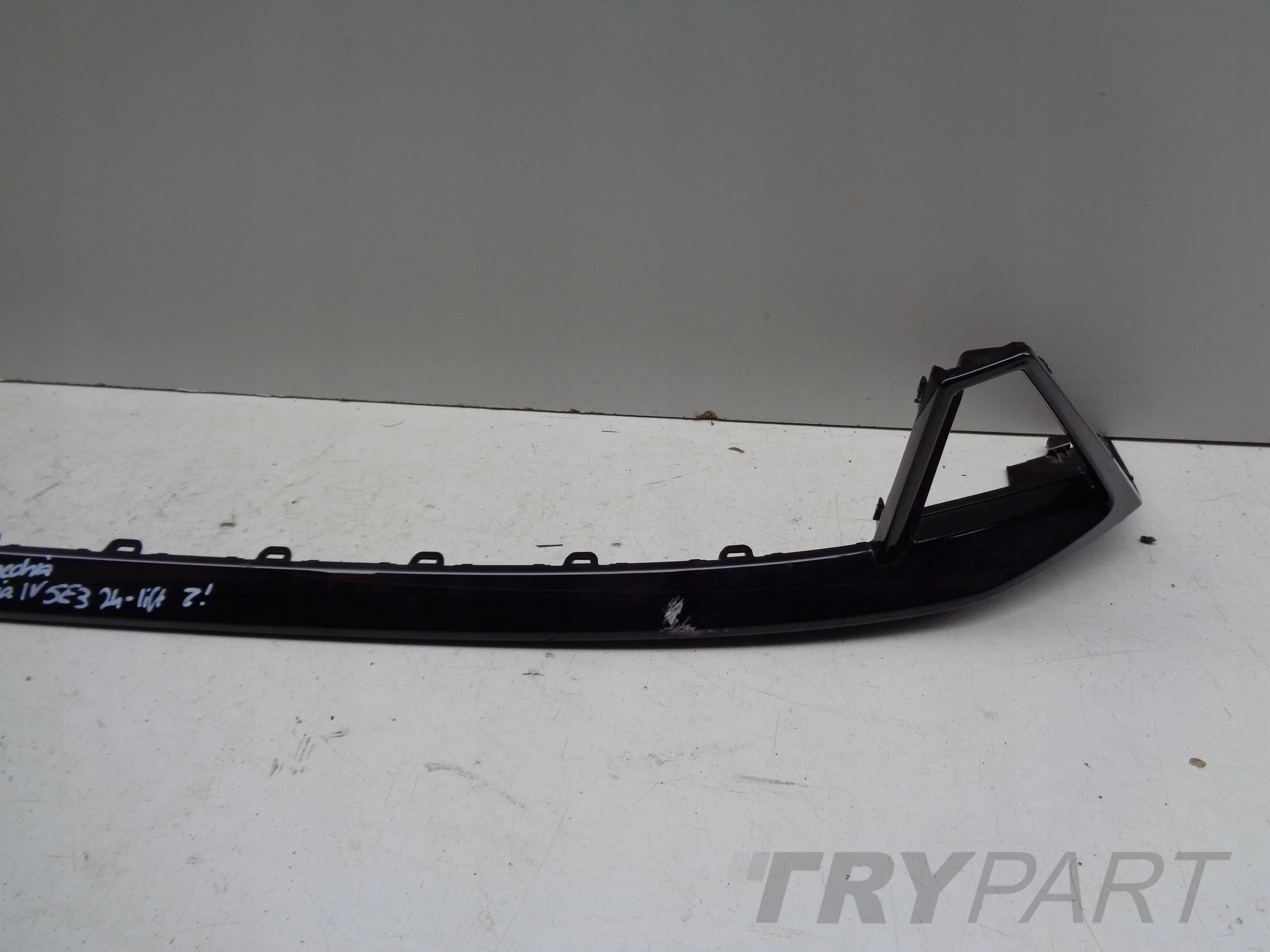 FRONT BUMPER LOWER STRIP SPOILER SKODA OCTAVIA IV 4 5E3 23- FACELIFT