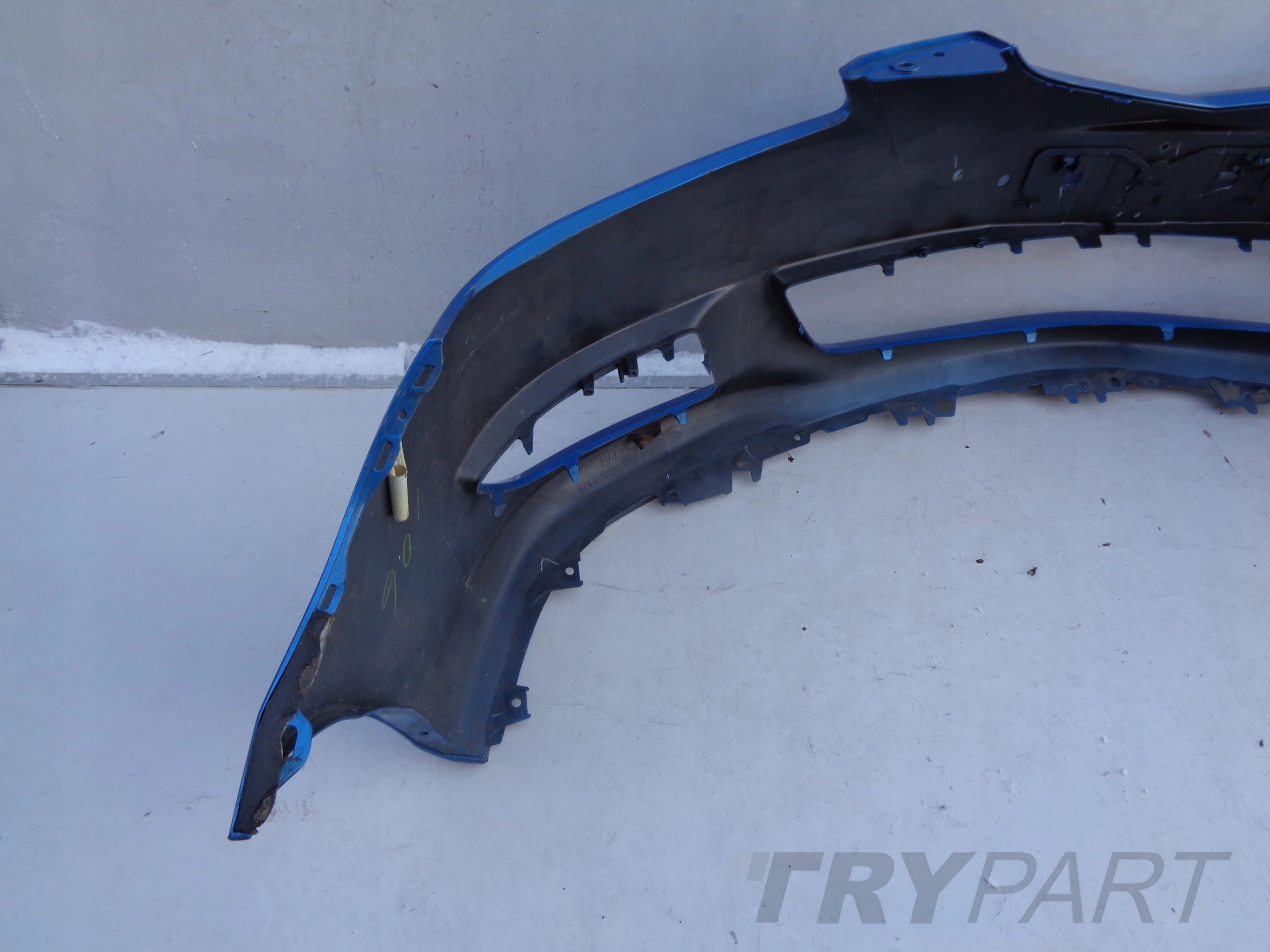 FRONT BUMPER MAZDA 3 03-06 NO. 14658