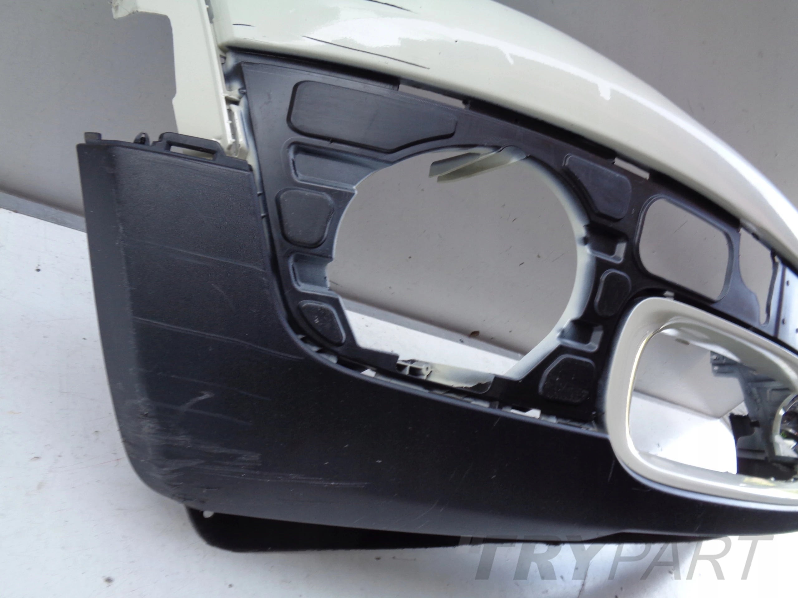 FRONT BUMPER MINI COOPER ONE R56 06- NO. 42351