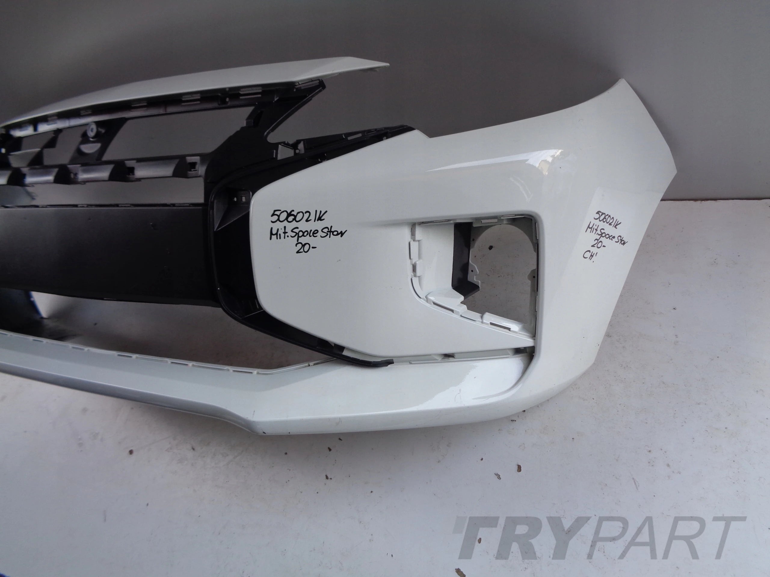 FRONT BUMPER MITSUBISHI SPACE STAR 20- NO. 50602
