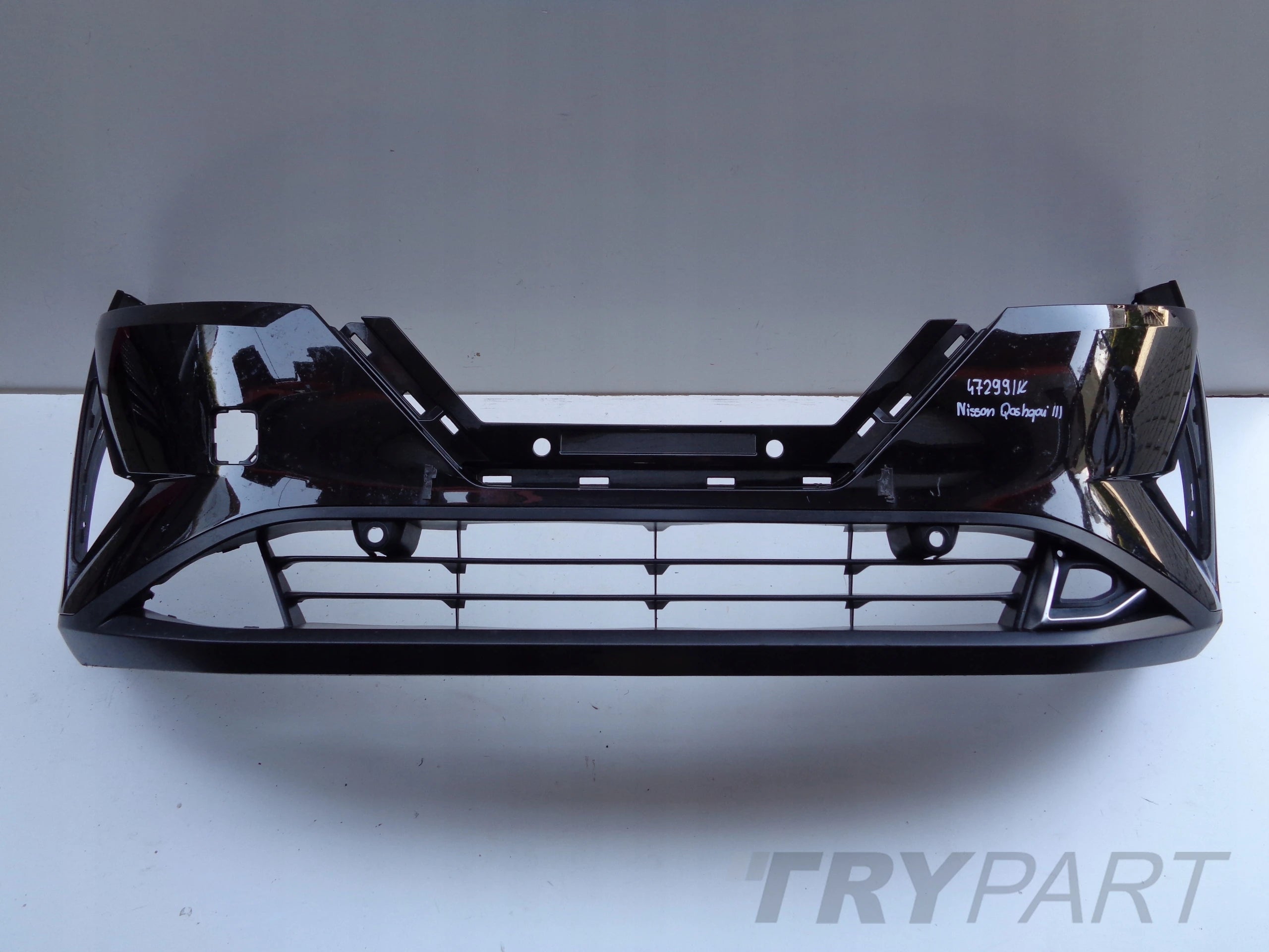 FRONT BUMPER NISSAN QASHQAI III 20-24 NO. 47299