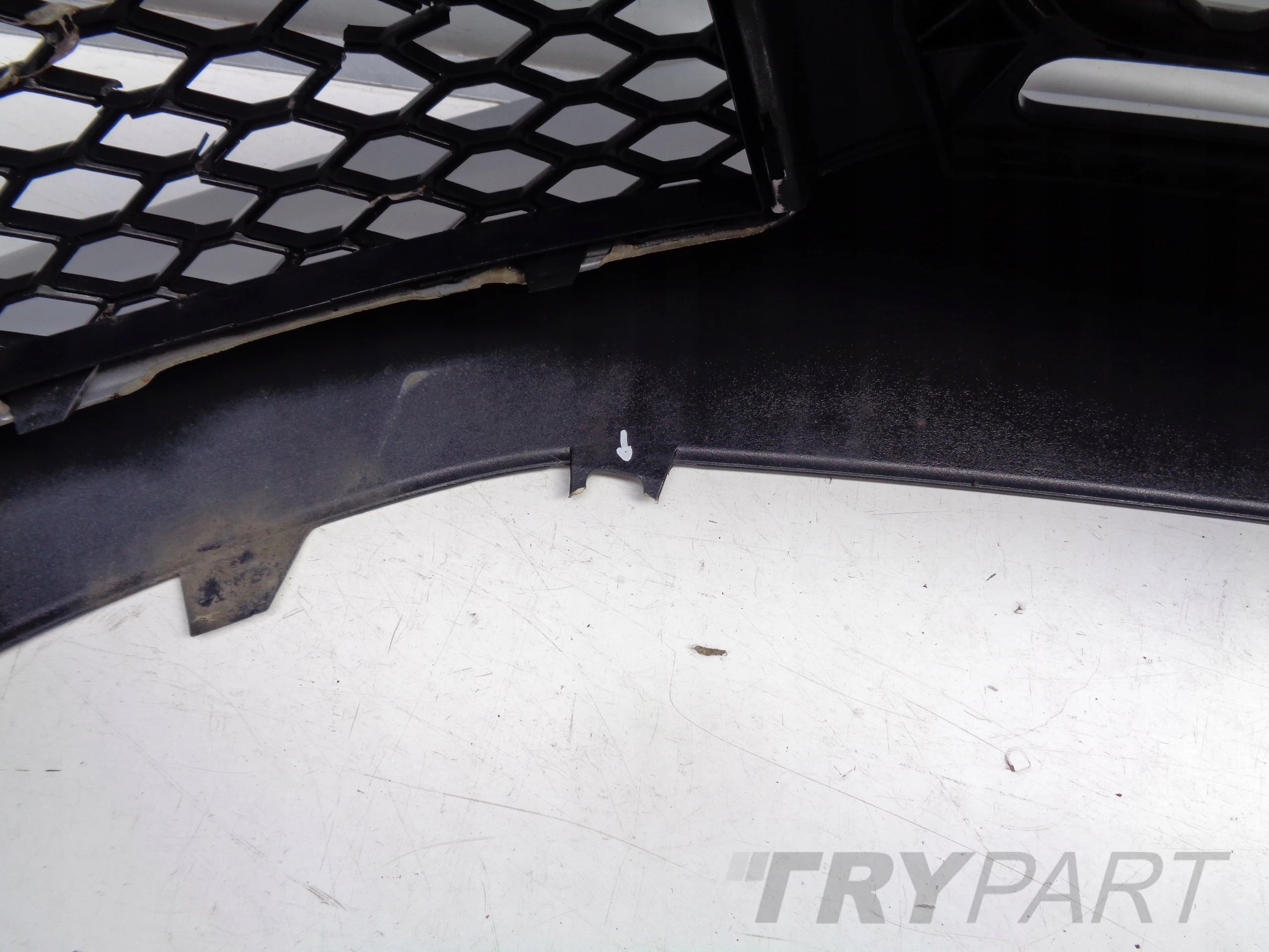 FRONT BUMPER RADIATOR GRILLE AUDI RS4 B8 8K 8K0 NO. 30307
