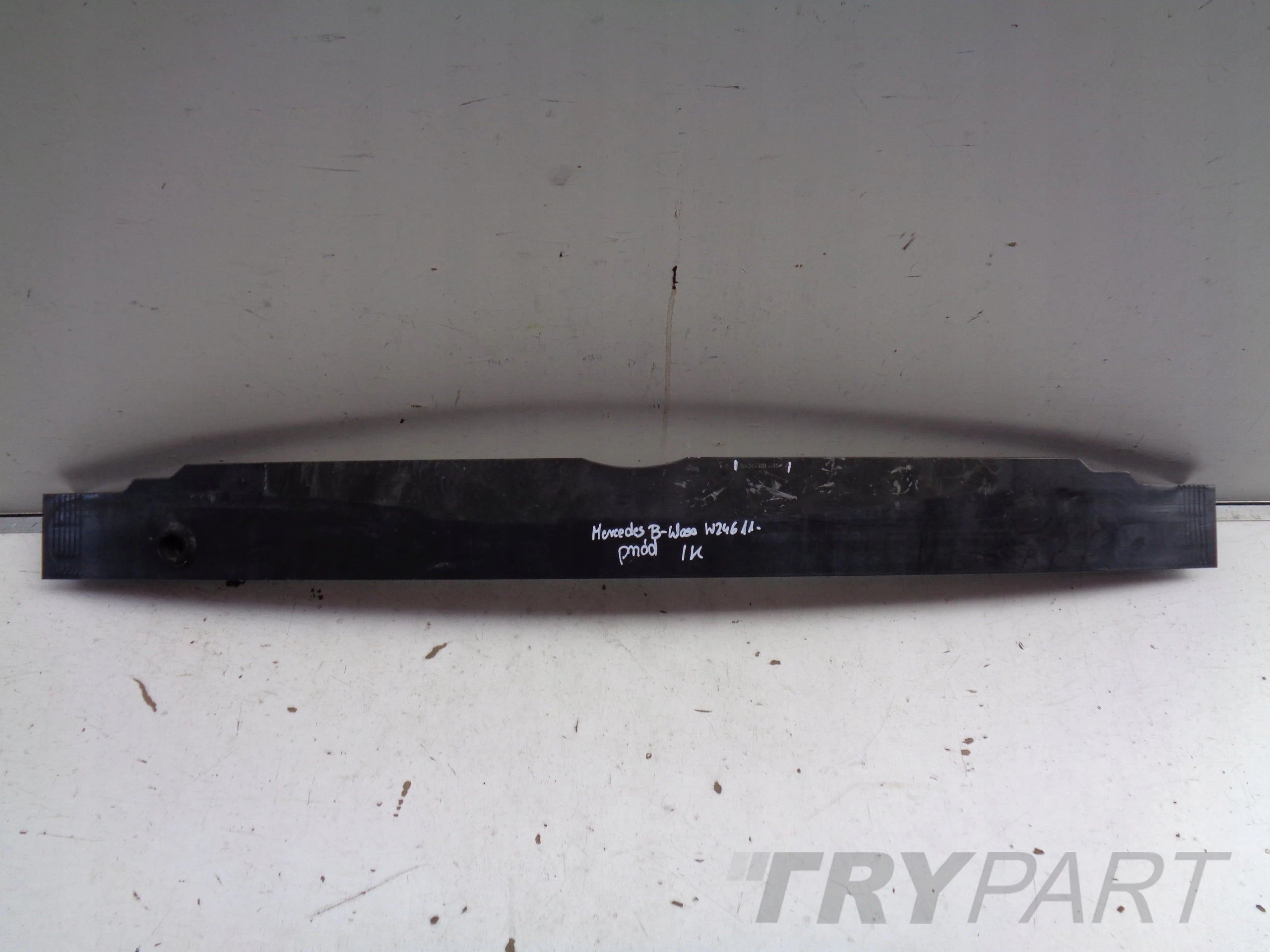 FRONT BUMPER REINFORCEMENT BAR FOR MERCEDES B-CLASS W246 11- GLA W156