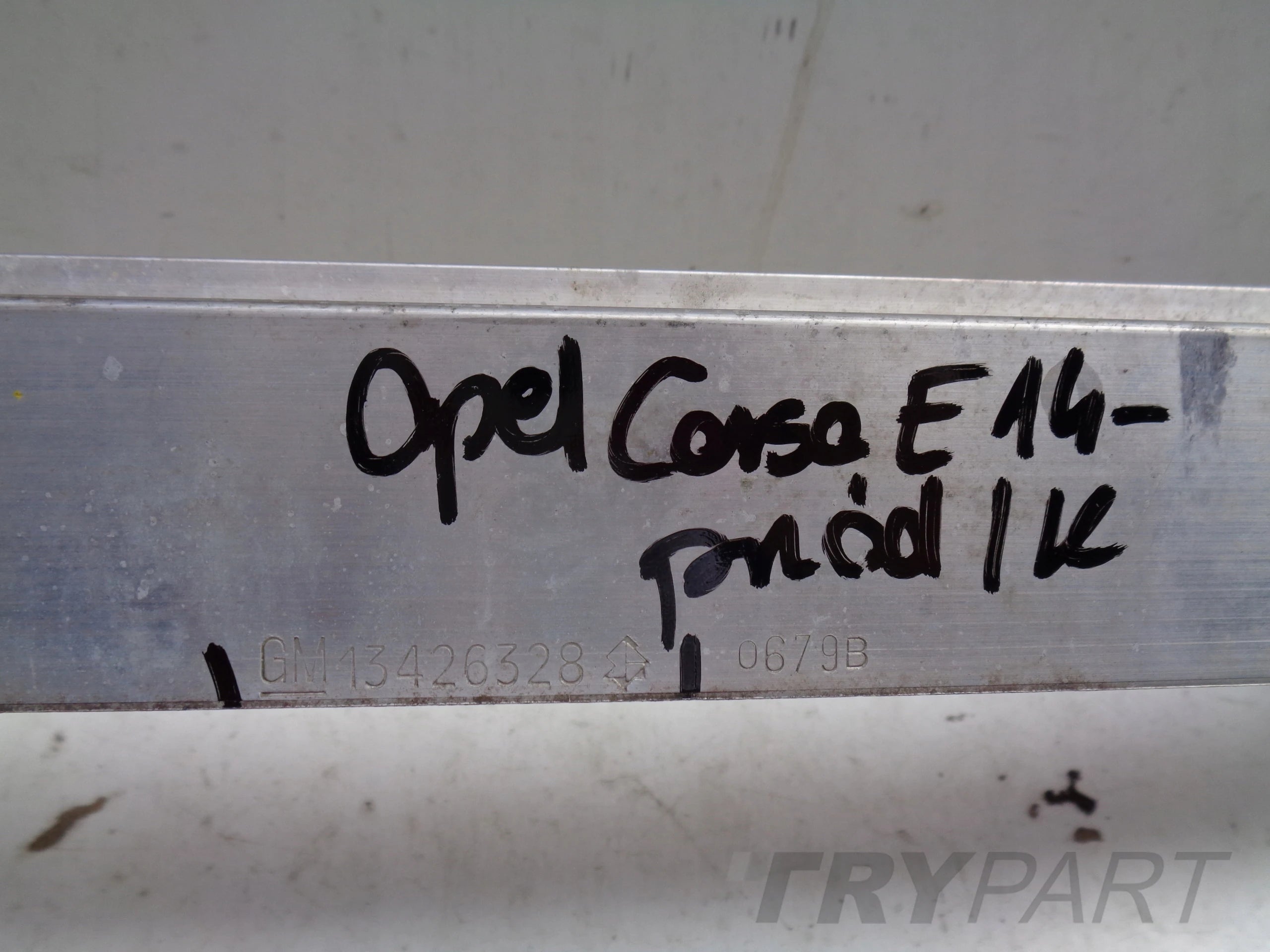 FRONT BUMPER REINFORCEMENT BAR FOR OPEL CORSA E 14-