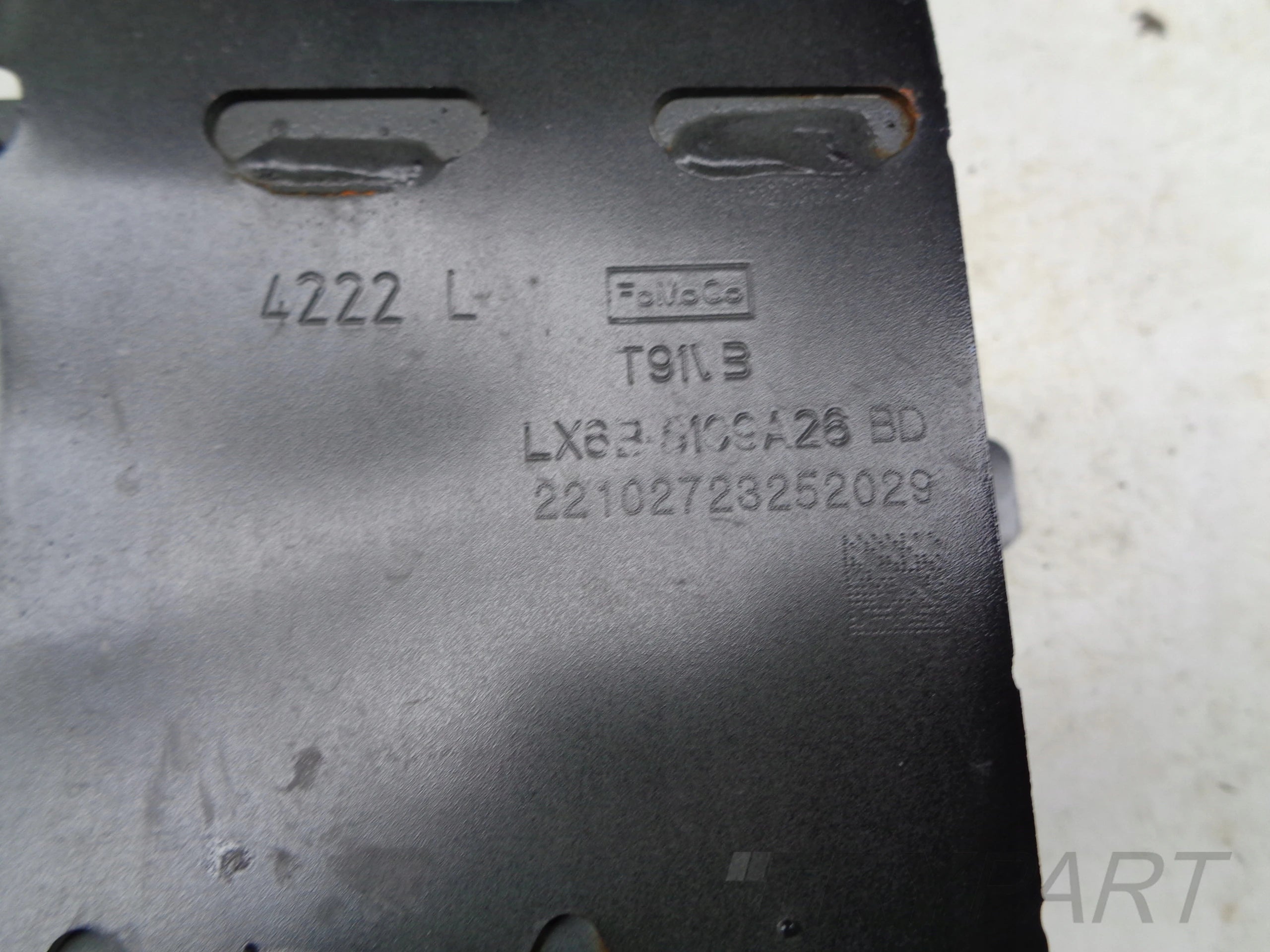 FRONT BUMPER REINFORCEMENT BAR FORD KUGA MK3 19-