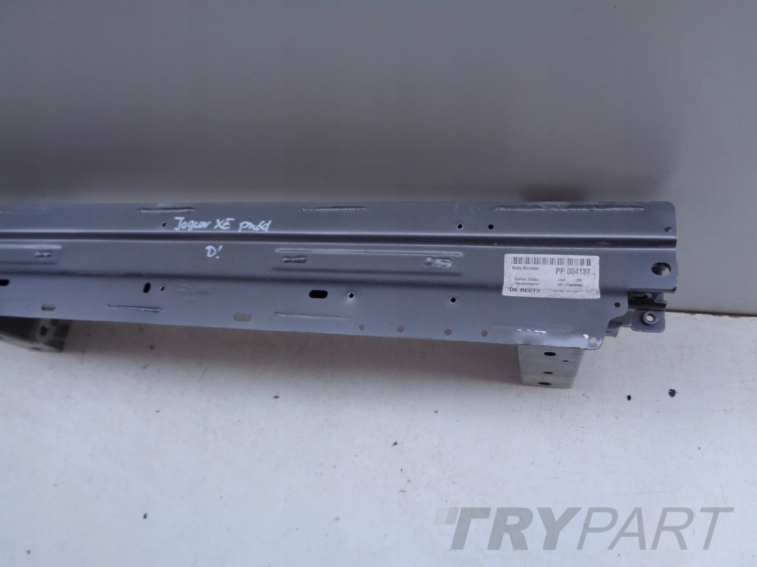 FRONT BUMPER REINFORCEMENT BAR JAGUAR XE 19- FACELIFT