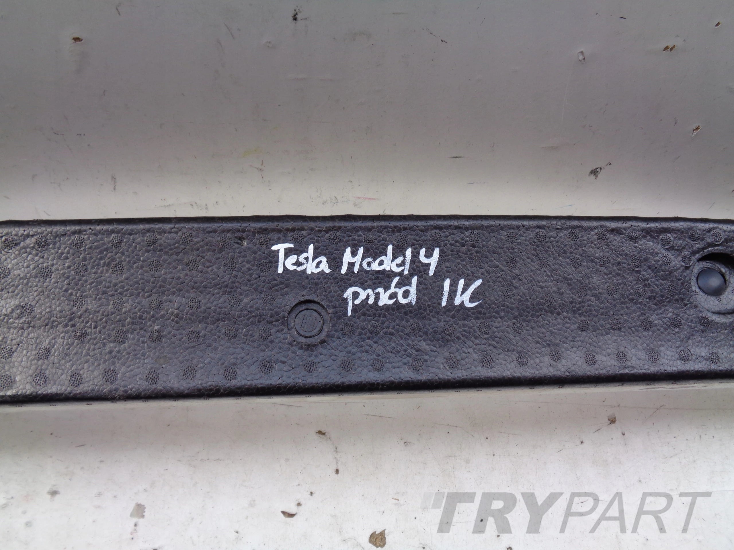 FRONT BUMPER REINFORCEMENT BEAM FOAM TESLA MODEL Y