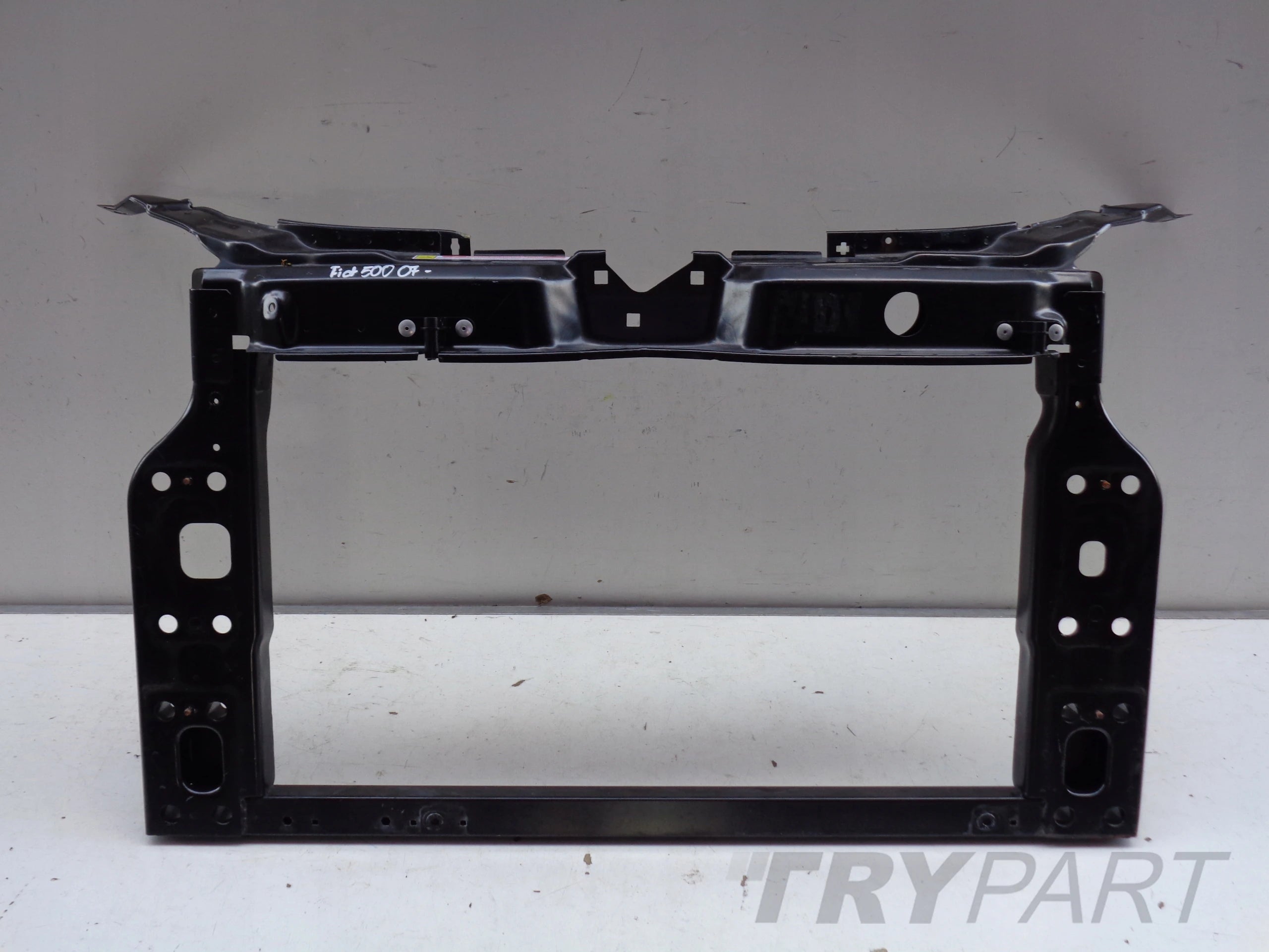 Front bumper reinforcement FIAT 500 07-
