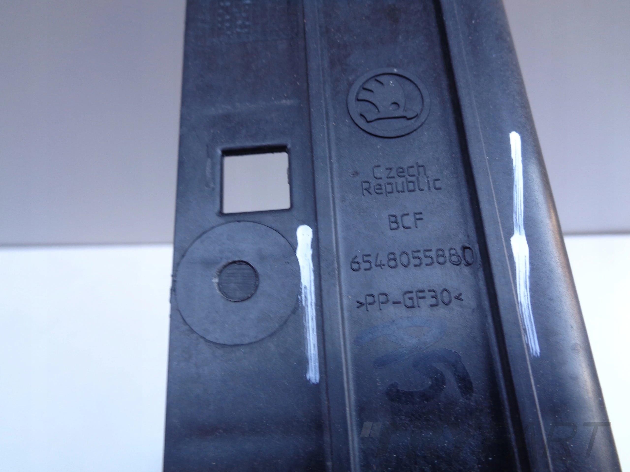FRONT BUMPER REINFORCEMENT SKODA SCALA KAMIQ 654 657 18-