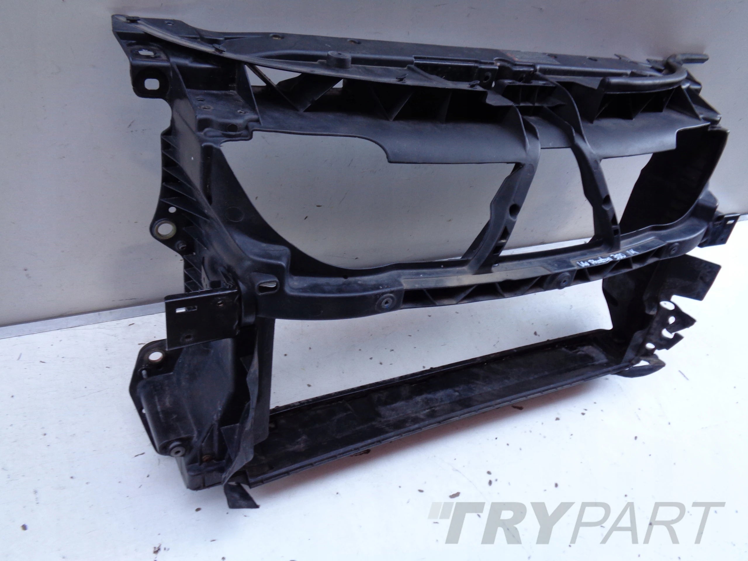 FRONT BUMPER REINFORCEMENT VW PHAETON 3D 3D0 03-