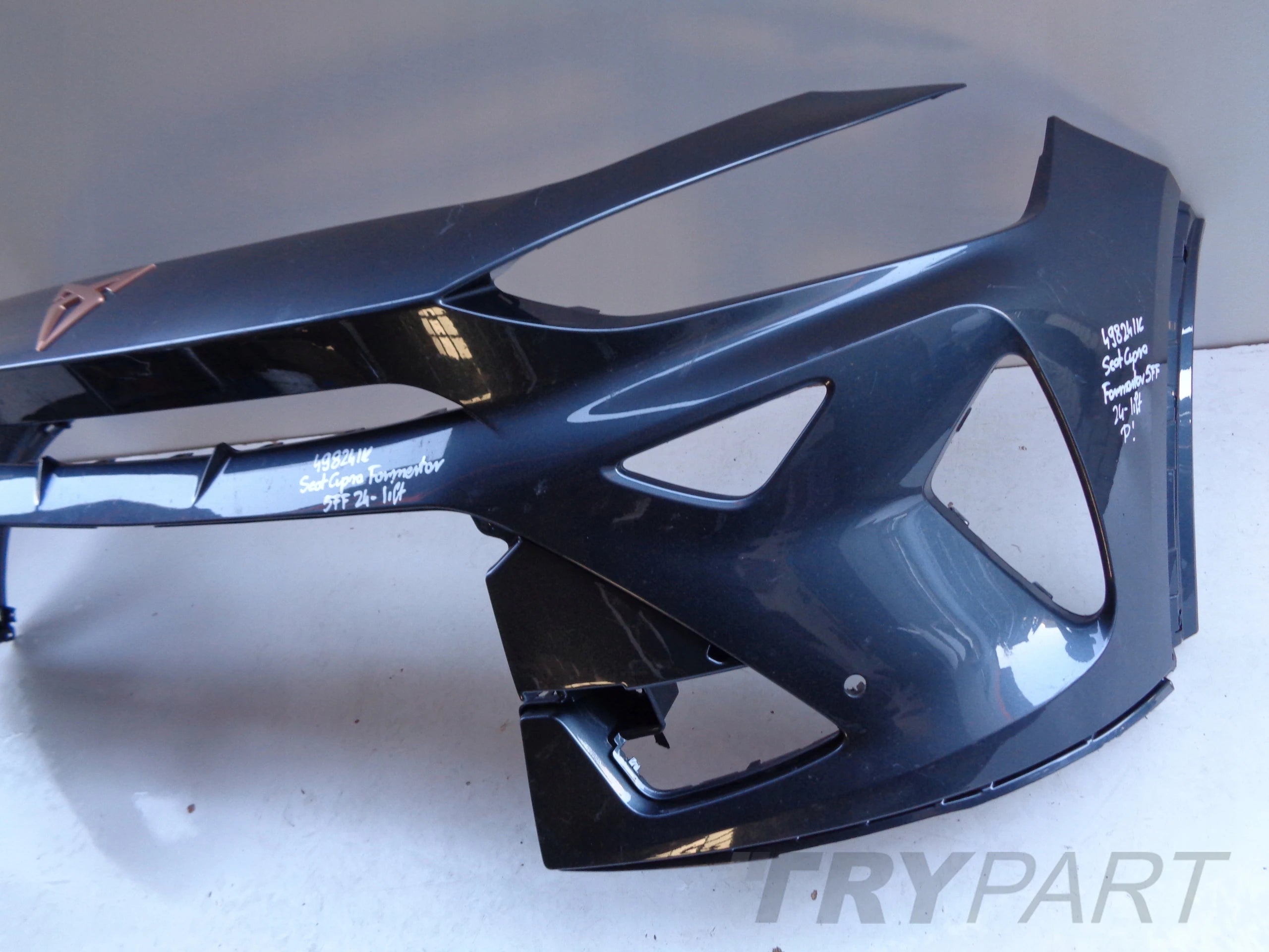 FRONT BUMPER SEAT CUPRA FORMENTOR 5FF 24- LIFT NO. 49824
