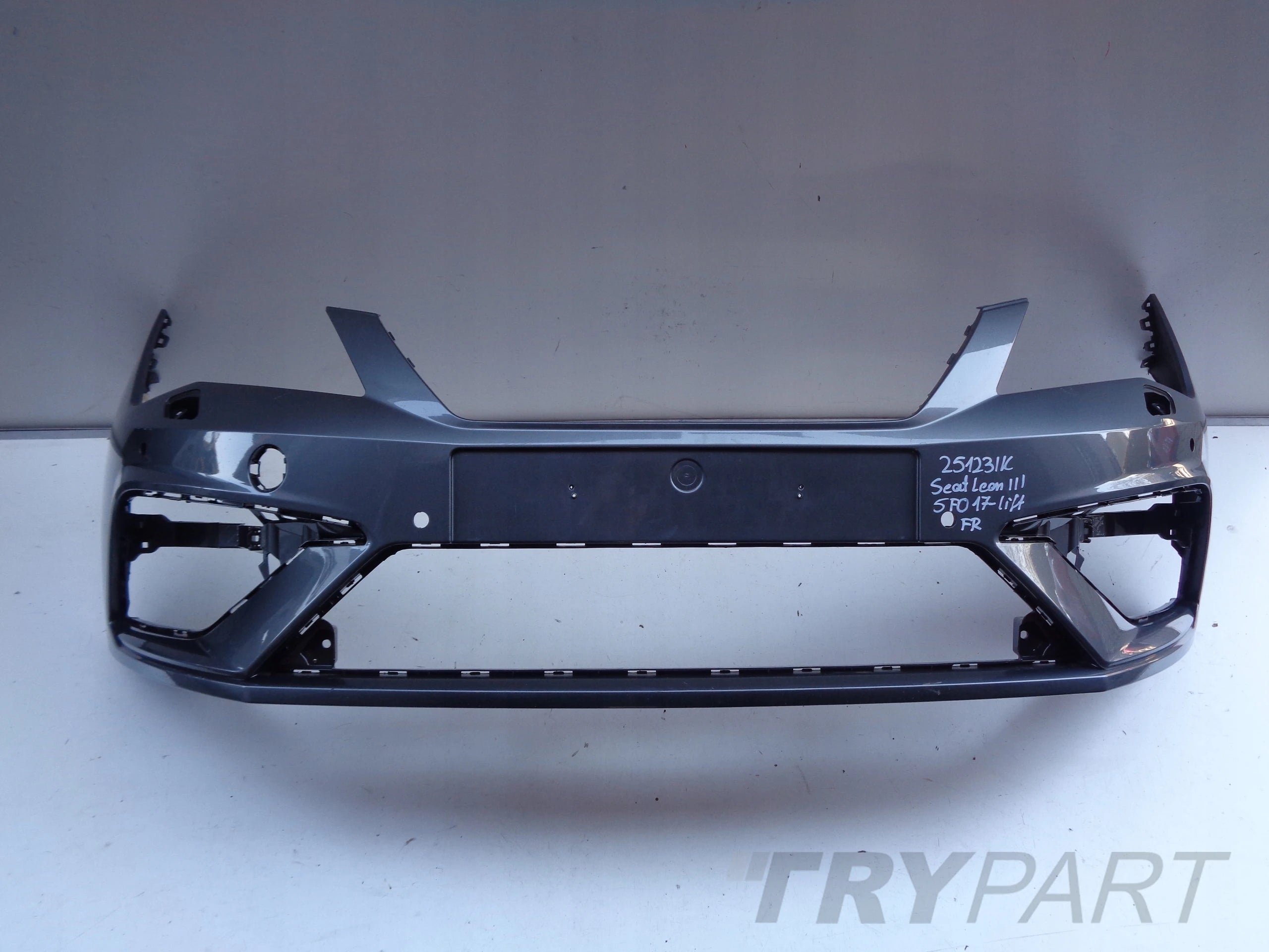 FRONT BUMPER SEAT LEON III 3 5F FR 17- FACELIFT NO 25123