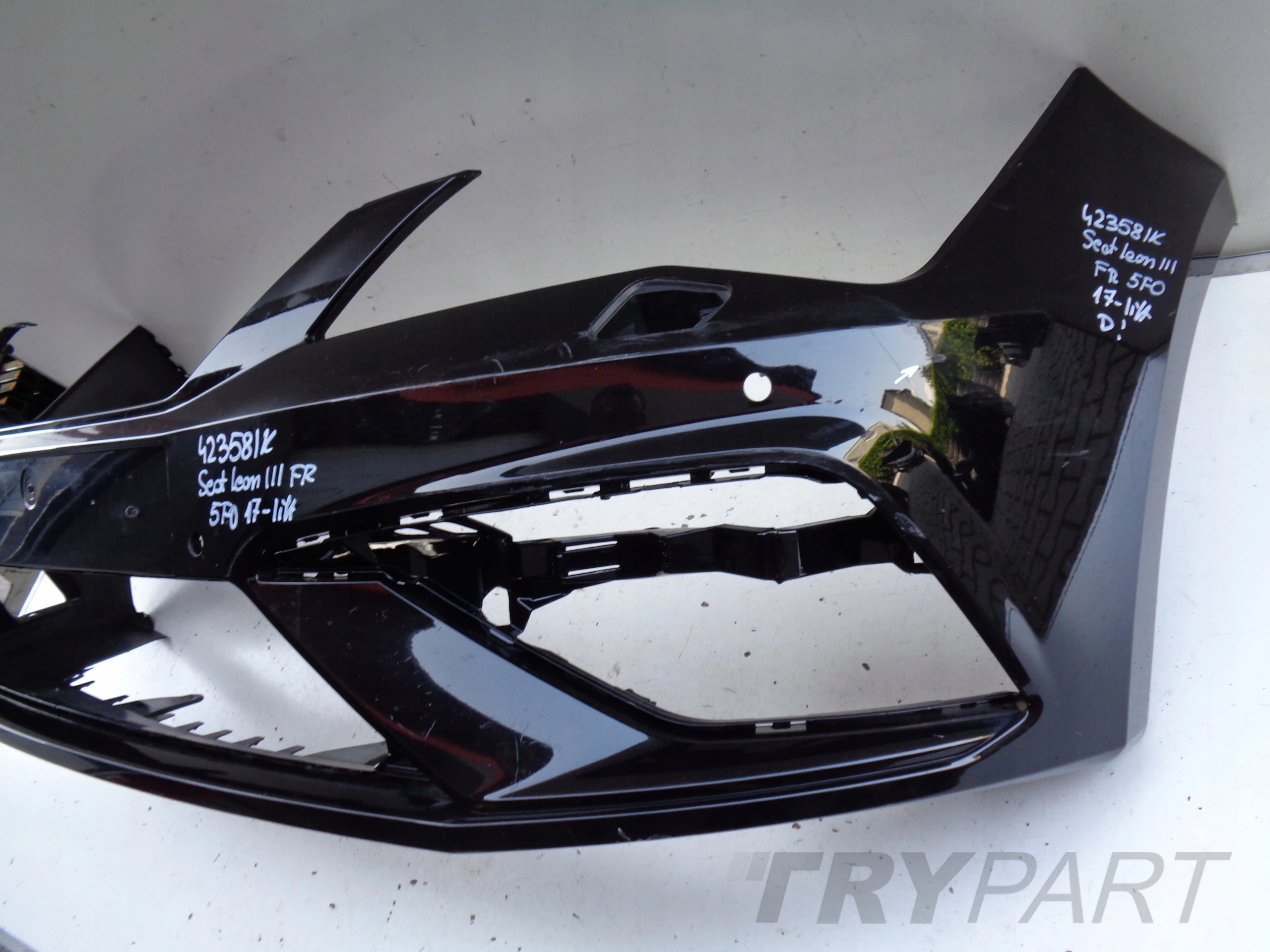 FRONT BUMPER SEAT LEON III 3 FR 5F 5F0 17- FACELIFT NO. 42358