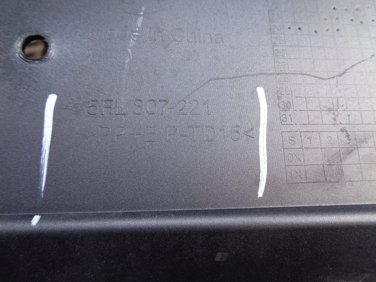 FRONT BUMPER SEAT TAVASCAN 5FL 24- NO. 46509