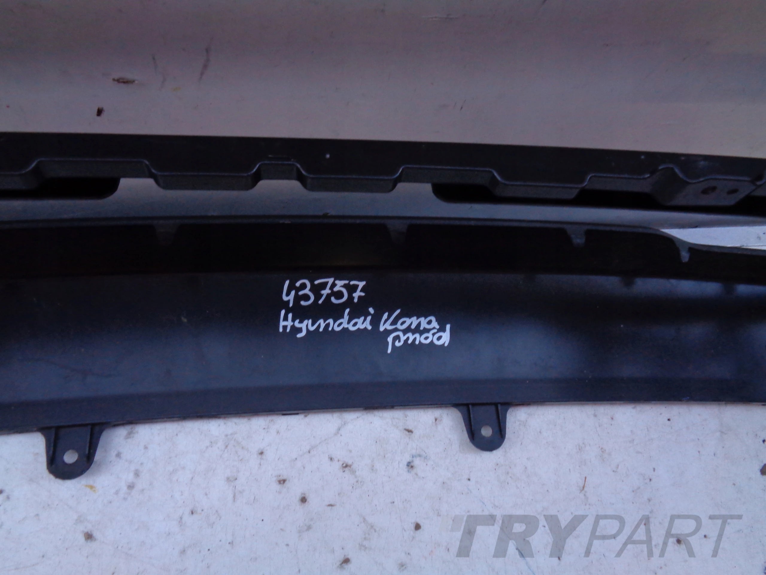 FRONT BUMPER SPLITTER HYUNDAI KONA 17- NO. 43757