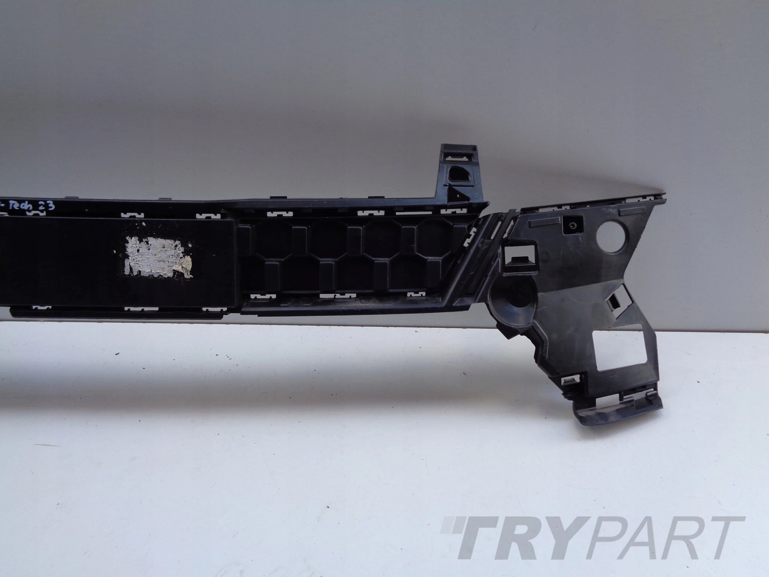 FRONT BUMPER TRIM RENAULT MEGANE V E-TECH 23-