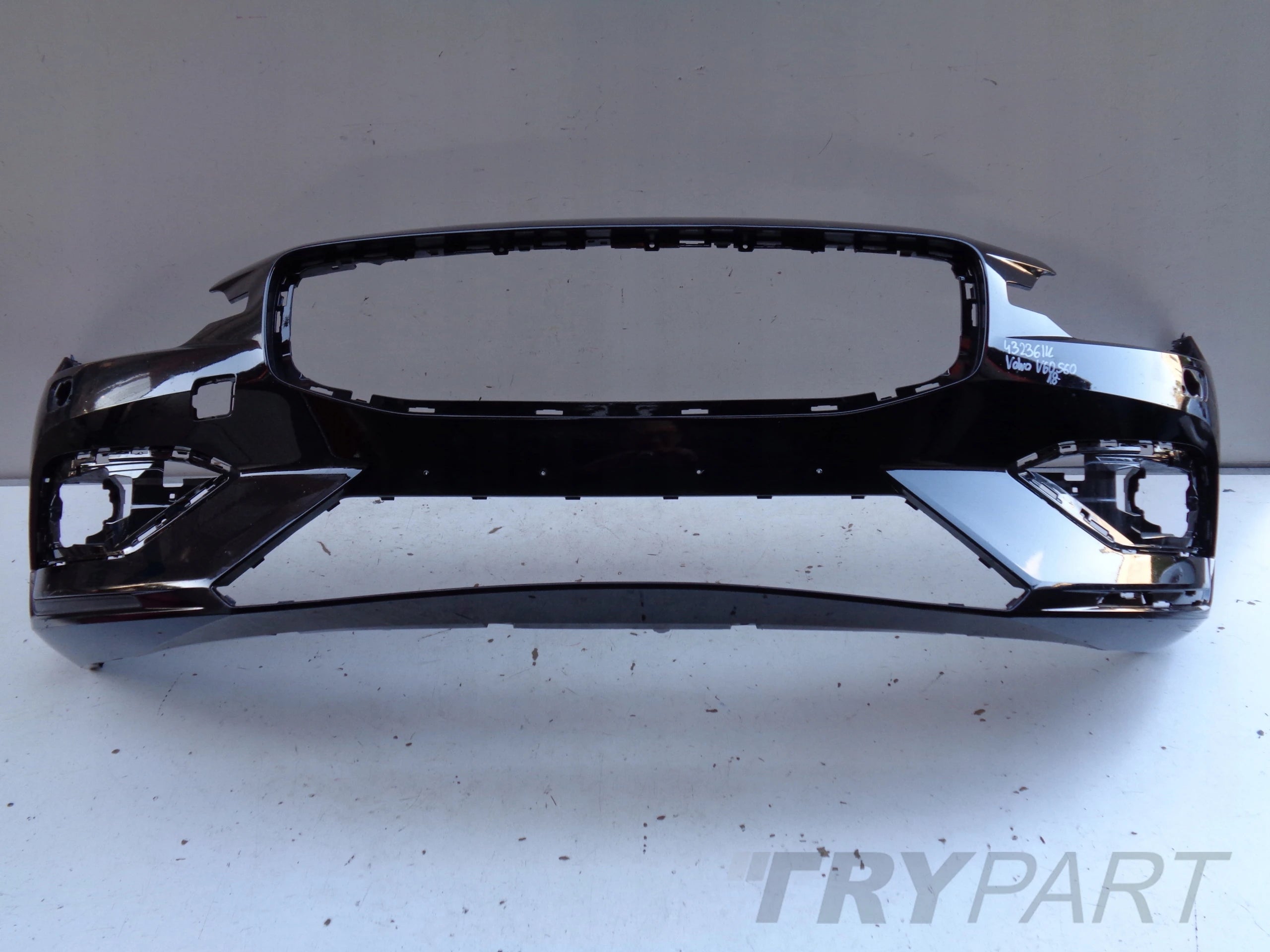 FRONT BUMPER VOLVO V60 S60 III 18- NO. 43236