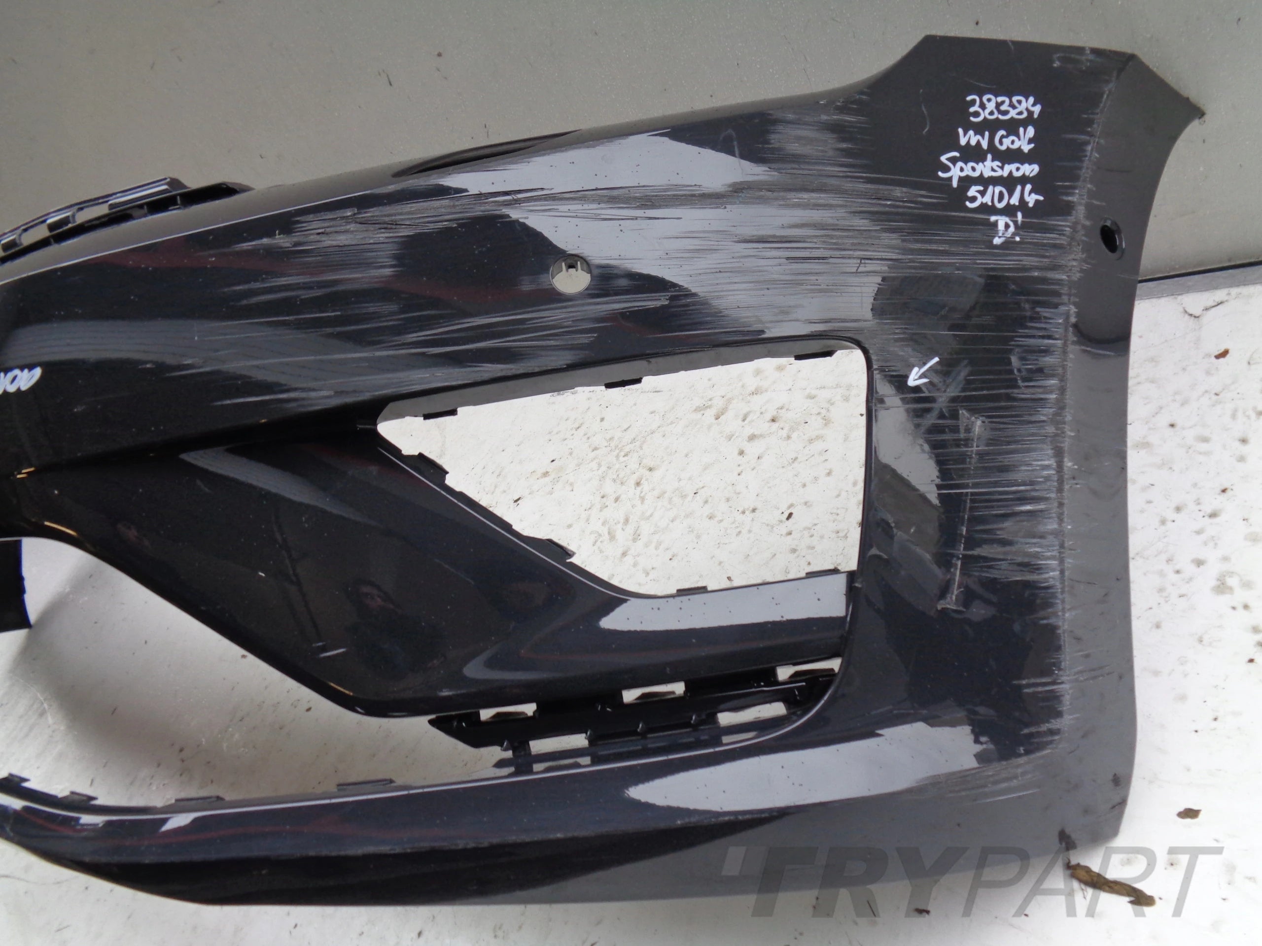 FRONT BUMPER VW GOLF SPORTSVAN 510 14-17 NO. 38384