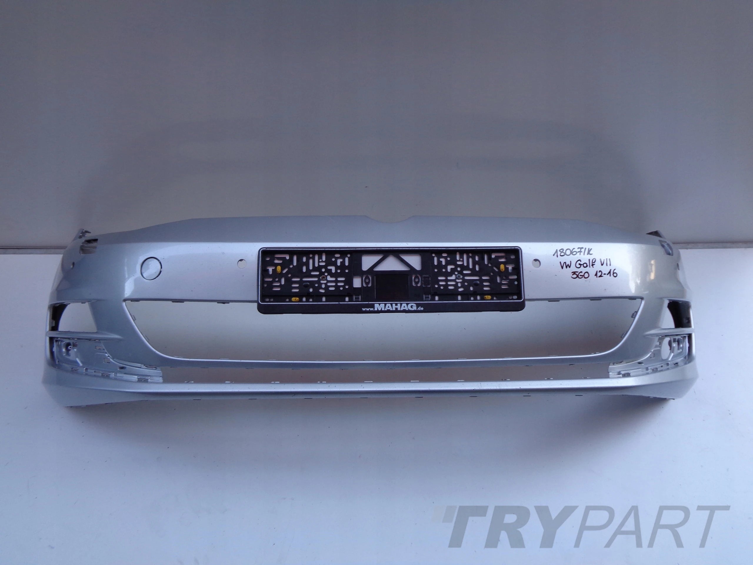 FRONT BUMPER VW GOLF VII 5G0 12-16 NO. 18067
