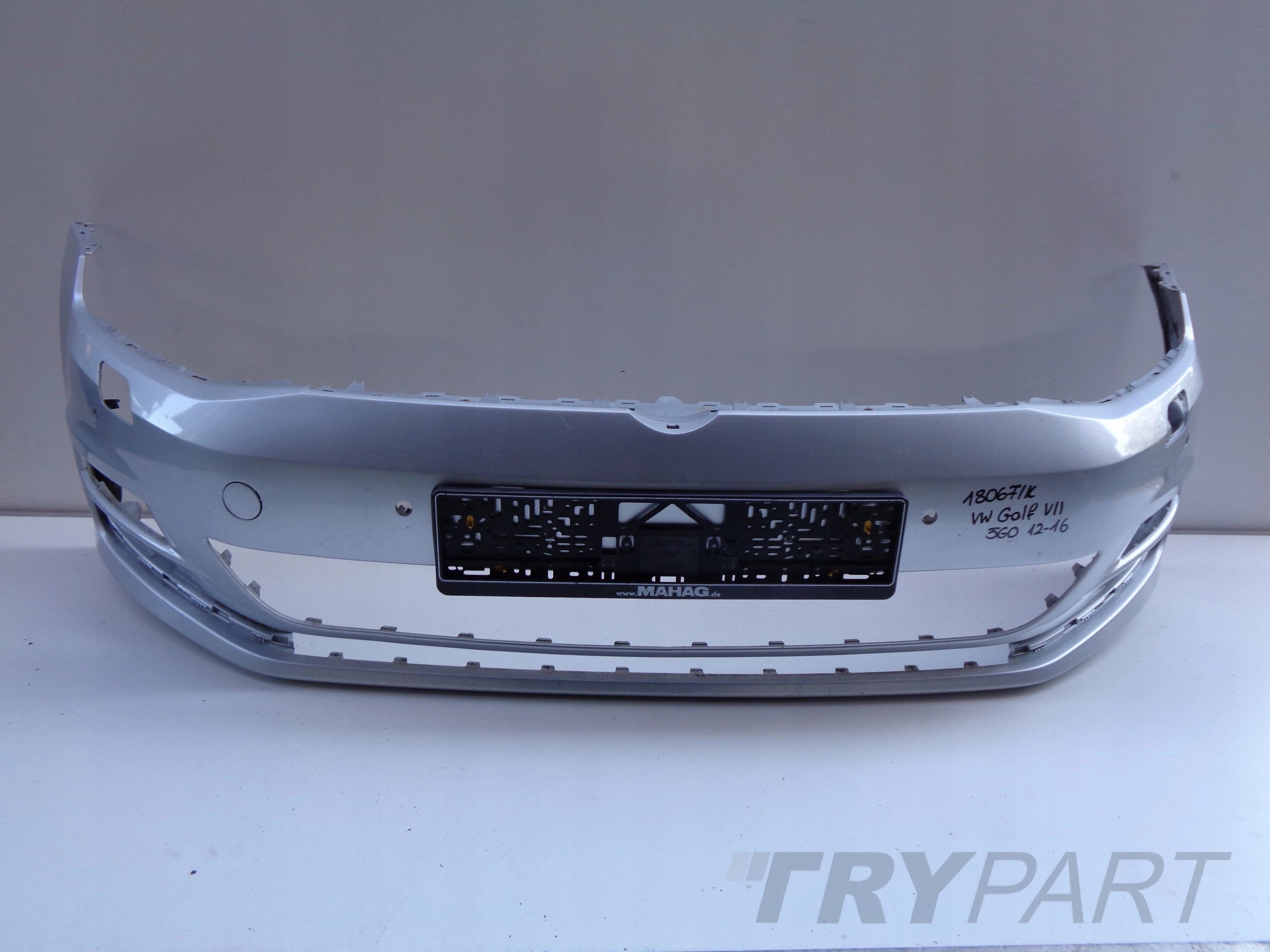 FRONT BUMPER VW GOLF VII 5G0 12-16 NO. 18067