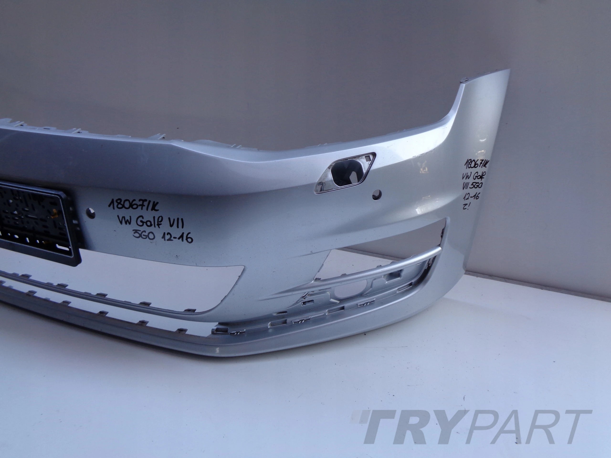 FRONT BUMPER VW GOLF VII 5G0 12-16 NO. 18067