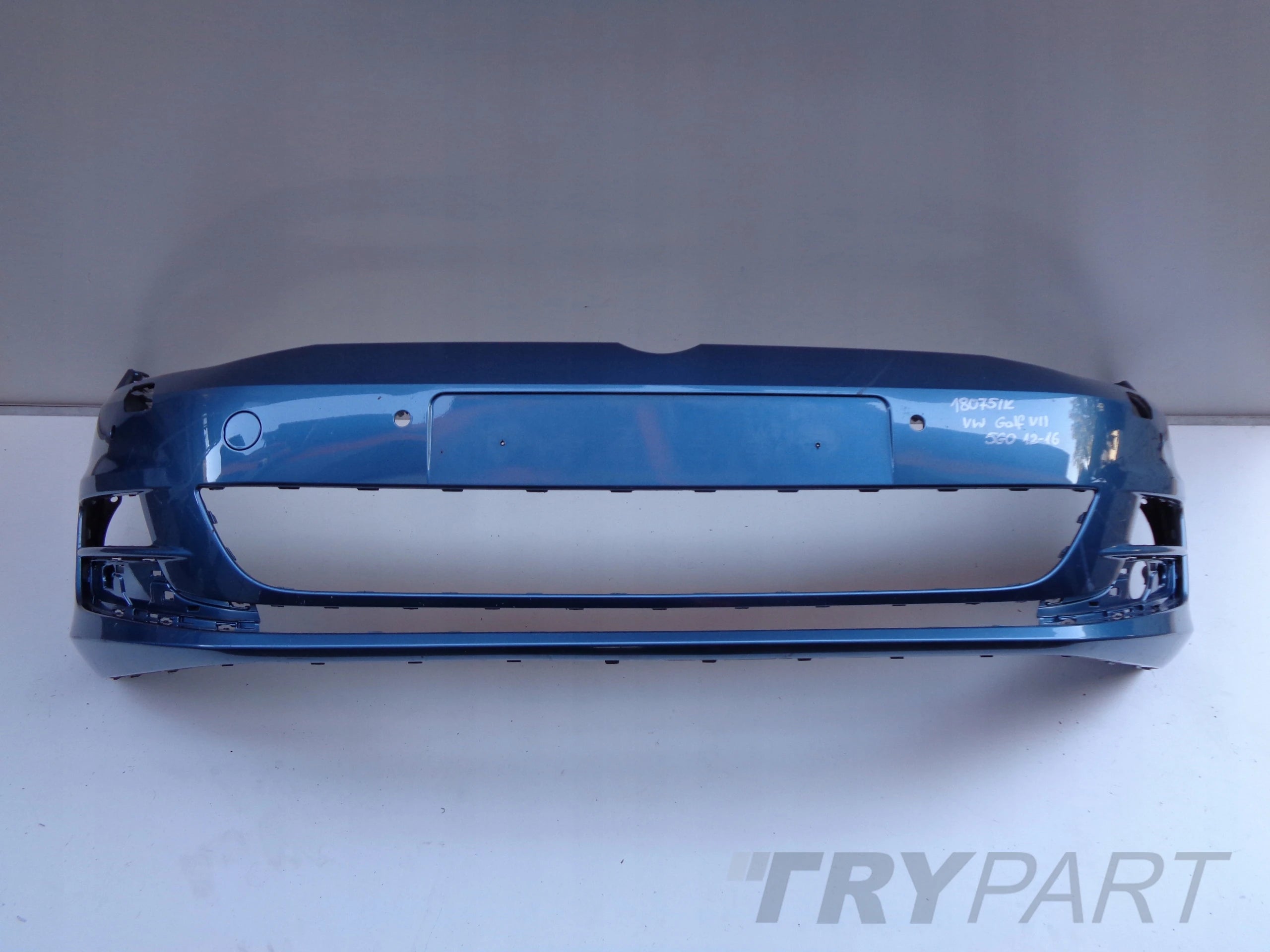 FRONT BUMPER VW GOLF VII 5G0 12-16 NO. 18075