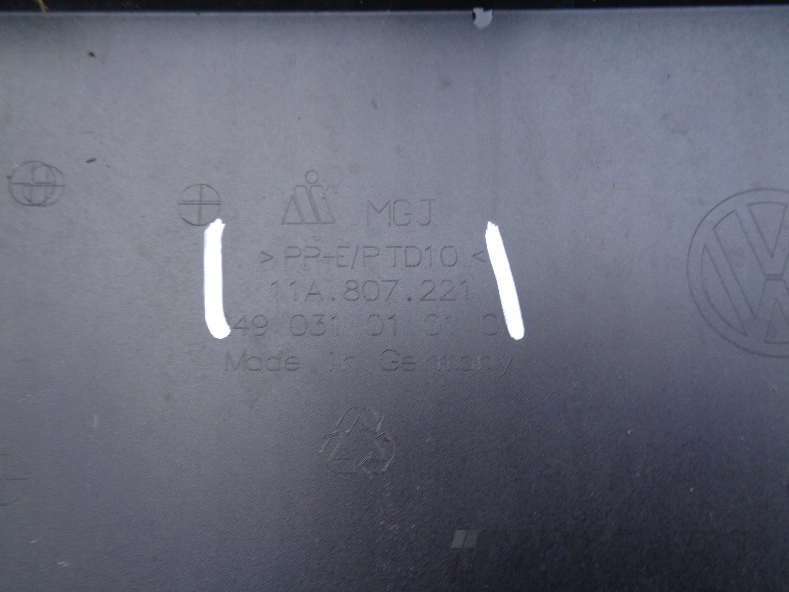 FRONT BUMPER VW ID4 11A 21- NO. 44158