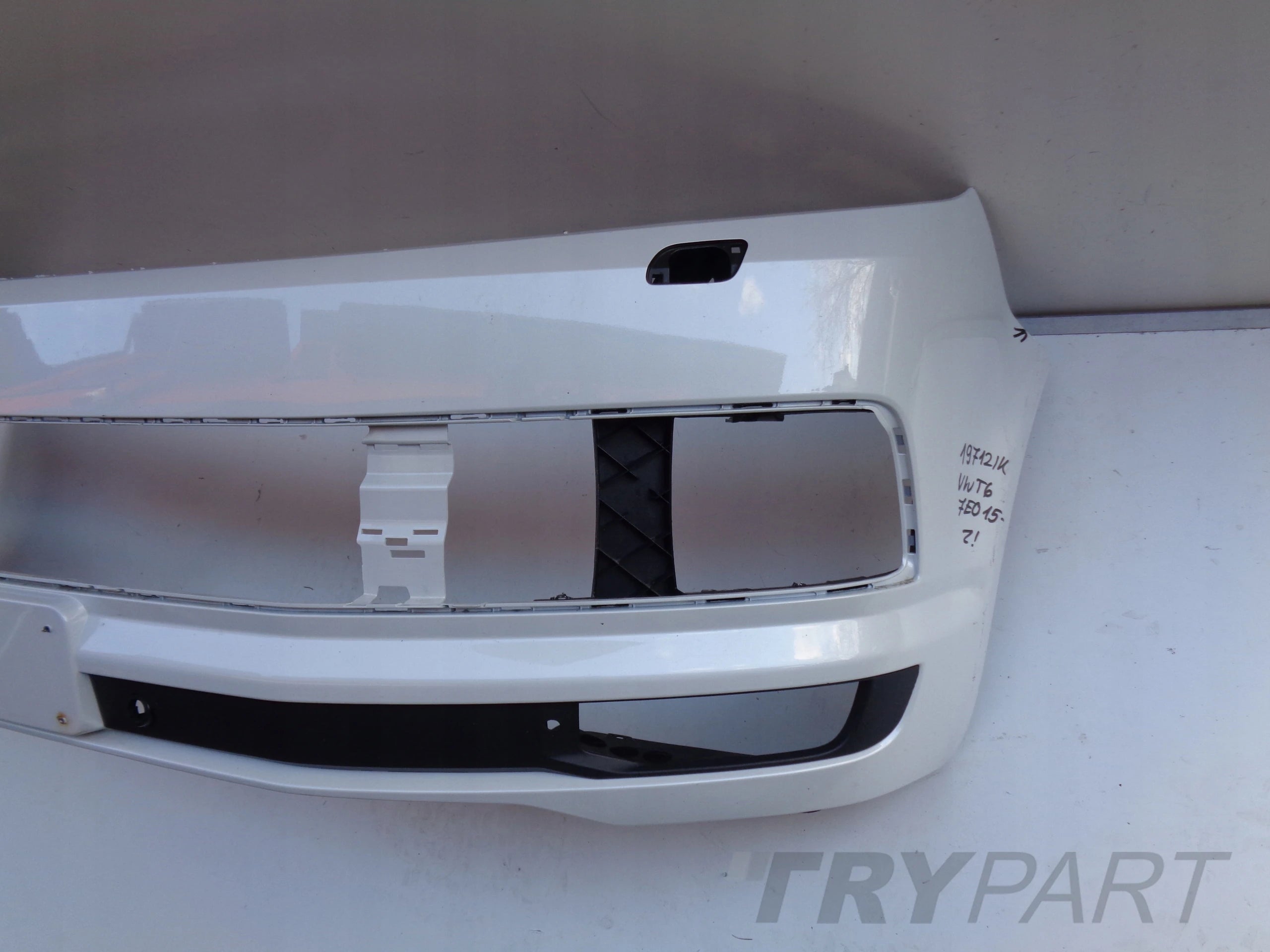 FRONT BUMPER VW T6 7E0 15- NO. 19712