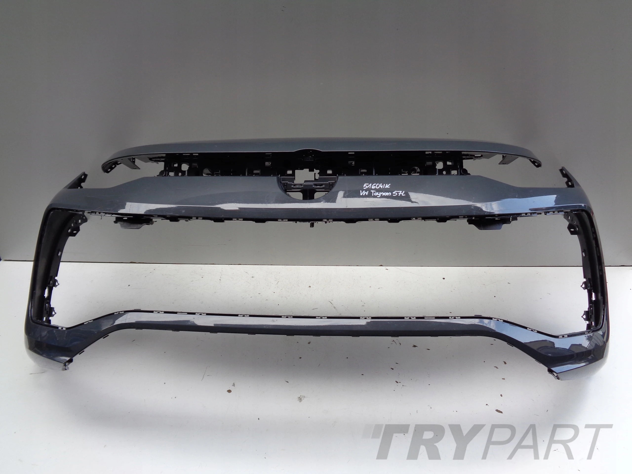 FRONT BUMPER VW TAYRON 57L 24- NO. 51604